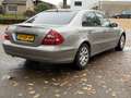 Mercedes-Benz E 200 K. Elegance Gris - thumbnail 4