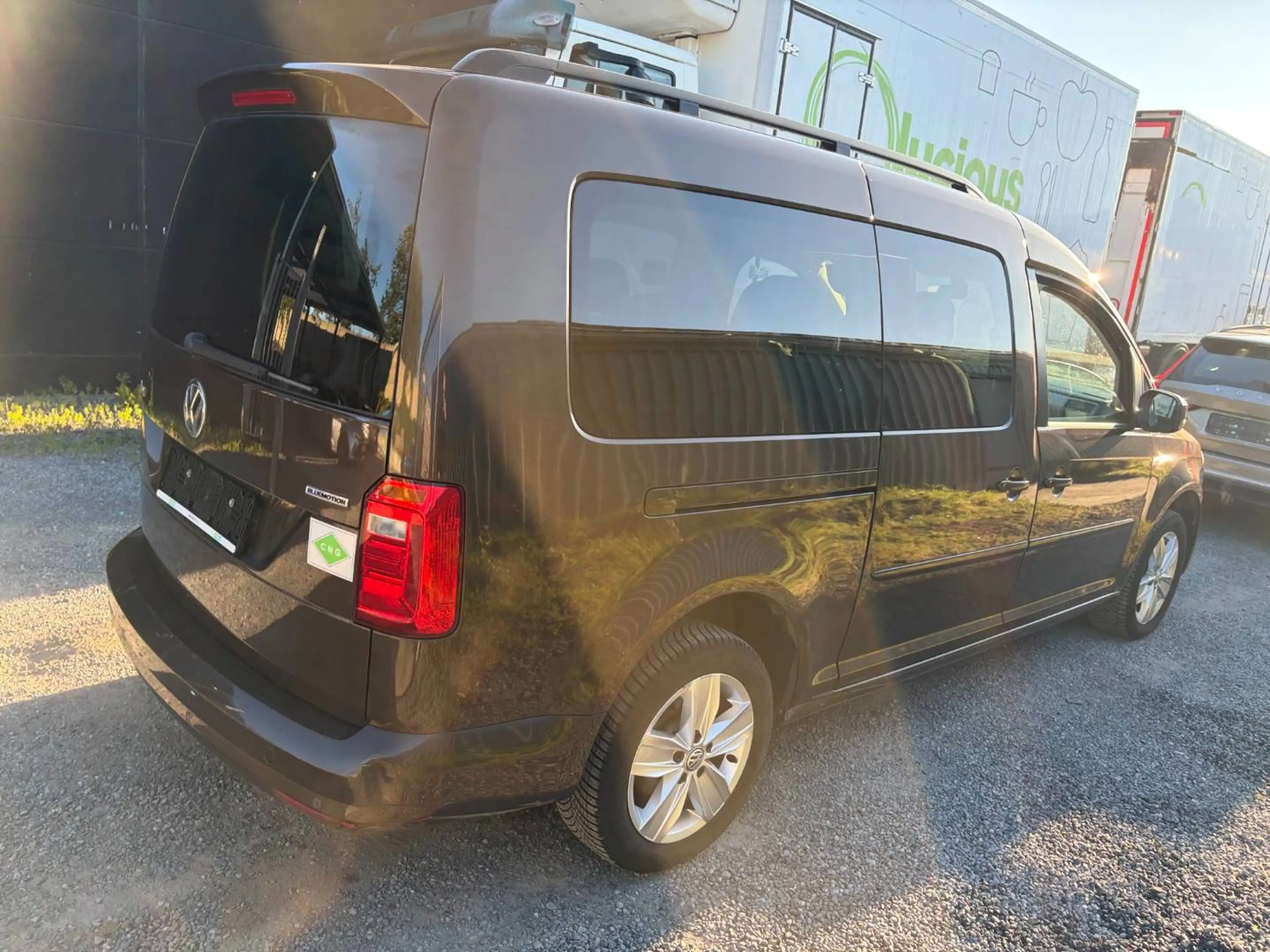 Volkswagen Caddy 1.4 TGI Maxi CNG (EU6) — photo 4