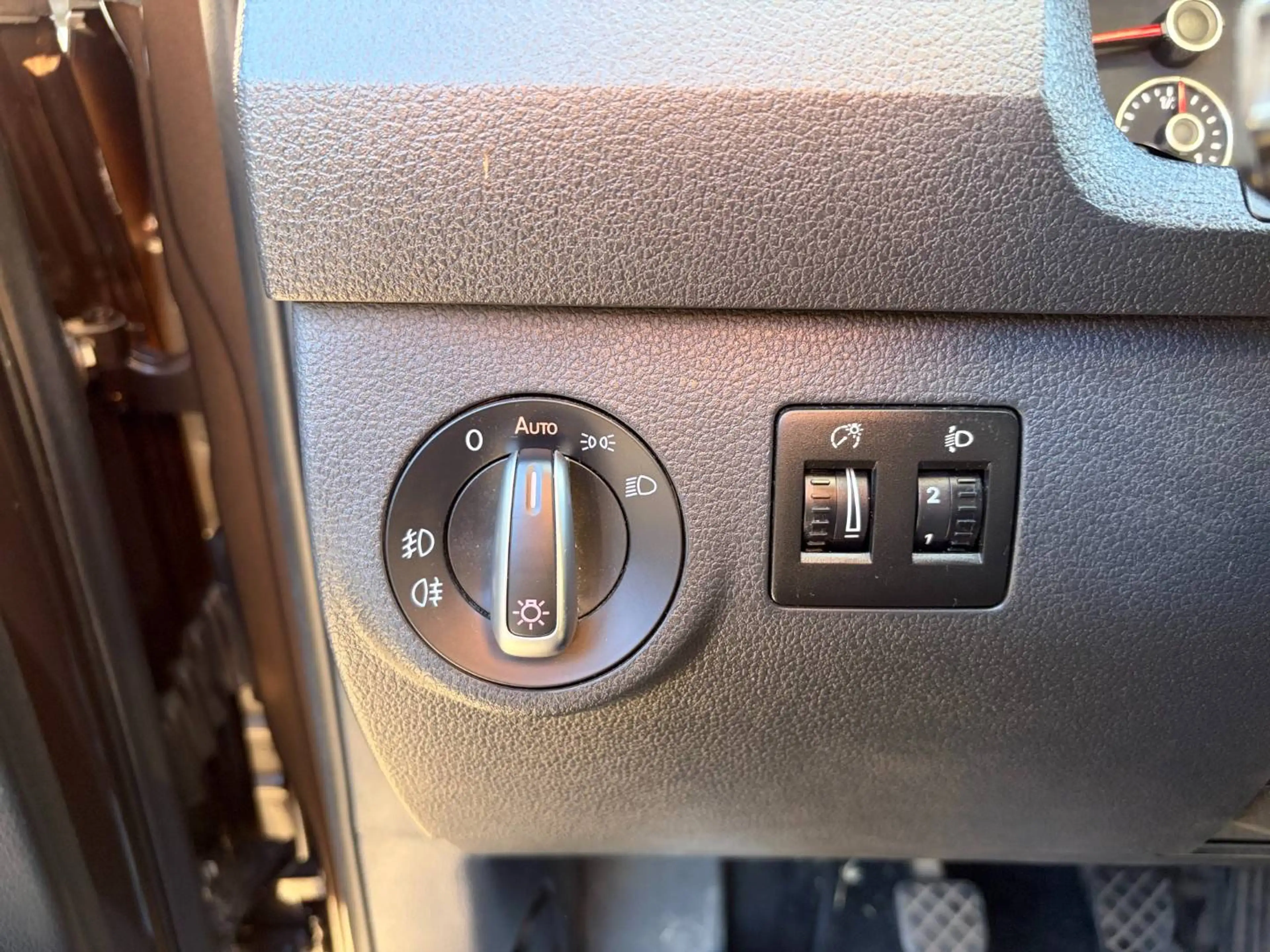 Volkswagen Caddy 1.4 TGI Maxi CNG (EU6) — photo 6