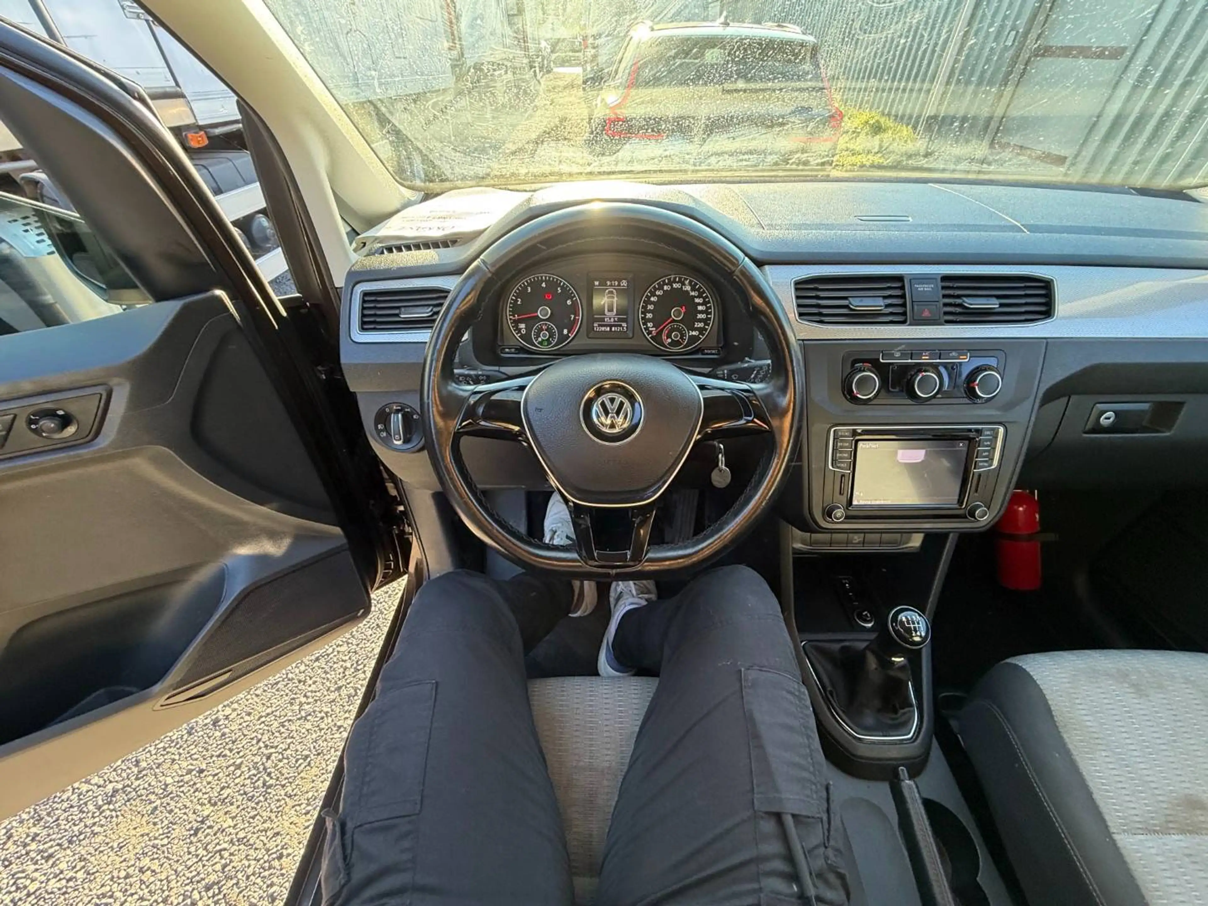 Volkswagen Caddy 1.4 TGI Maxi CNG (EU6) — photo 9