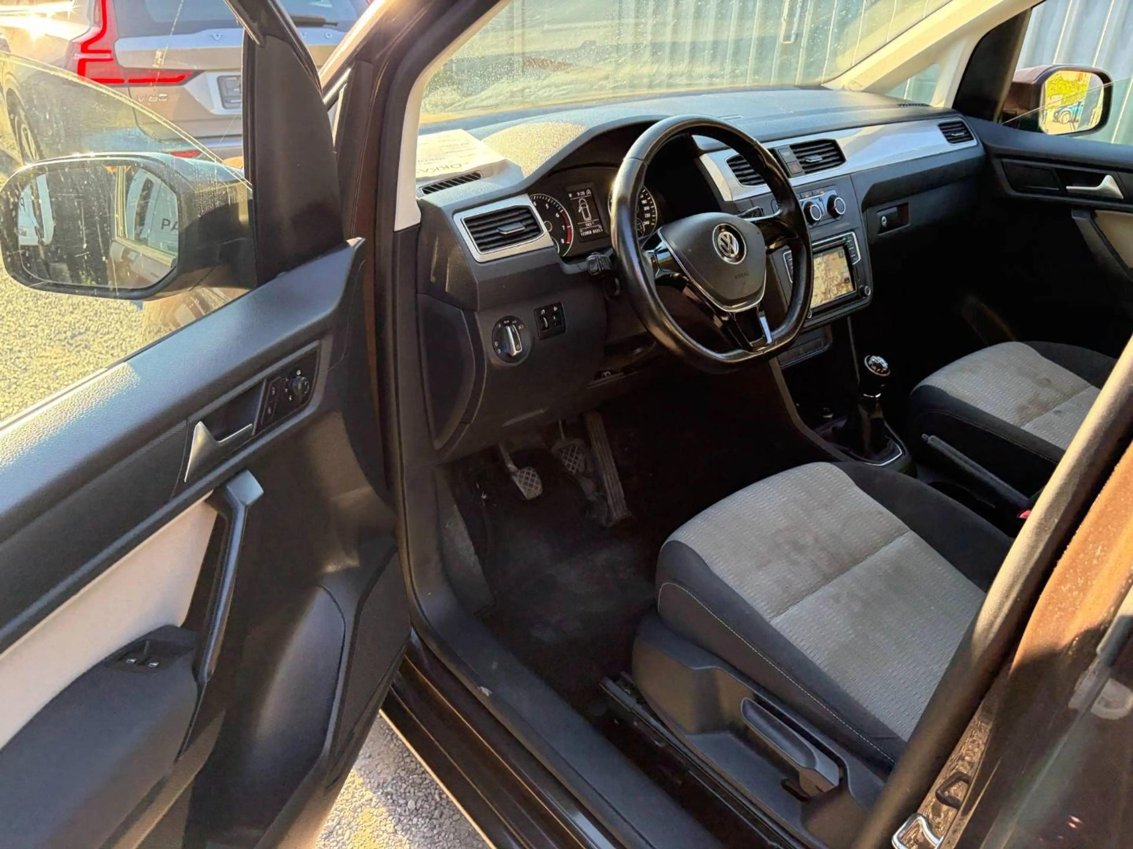 Volkswagen Caddy 1.4 TGI Maxi CNG (EU6) — photo 5