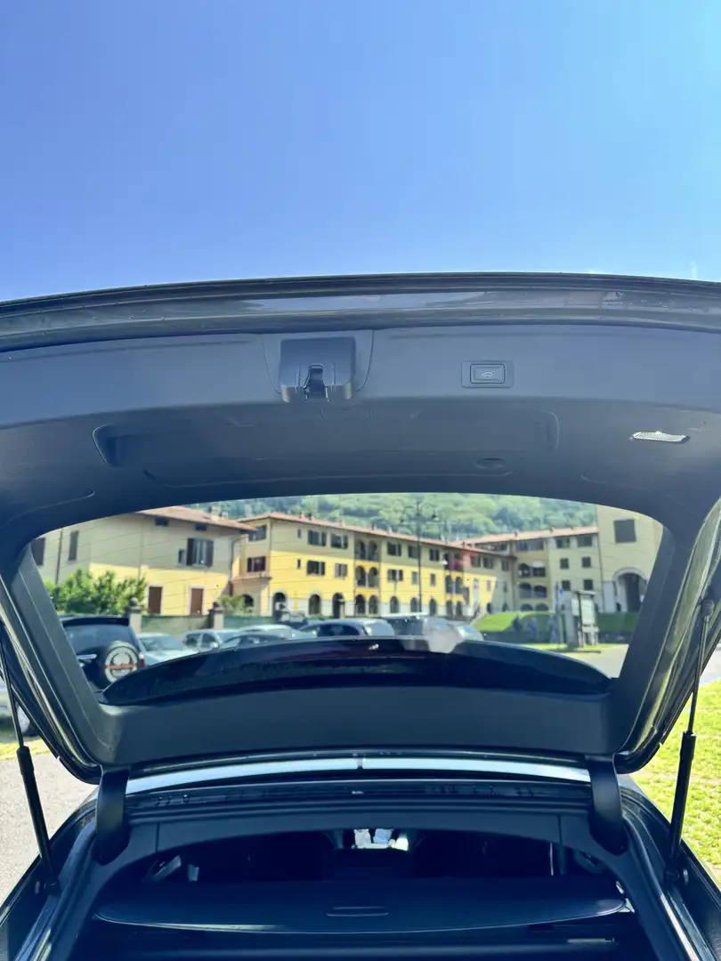 Audi A4 Avant 40 2.0 tdi Edition quattro 190cv s-tronic - 2