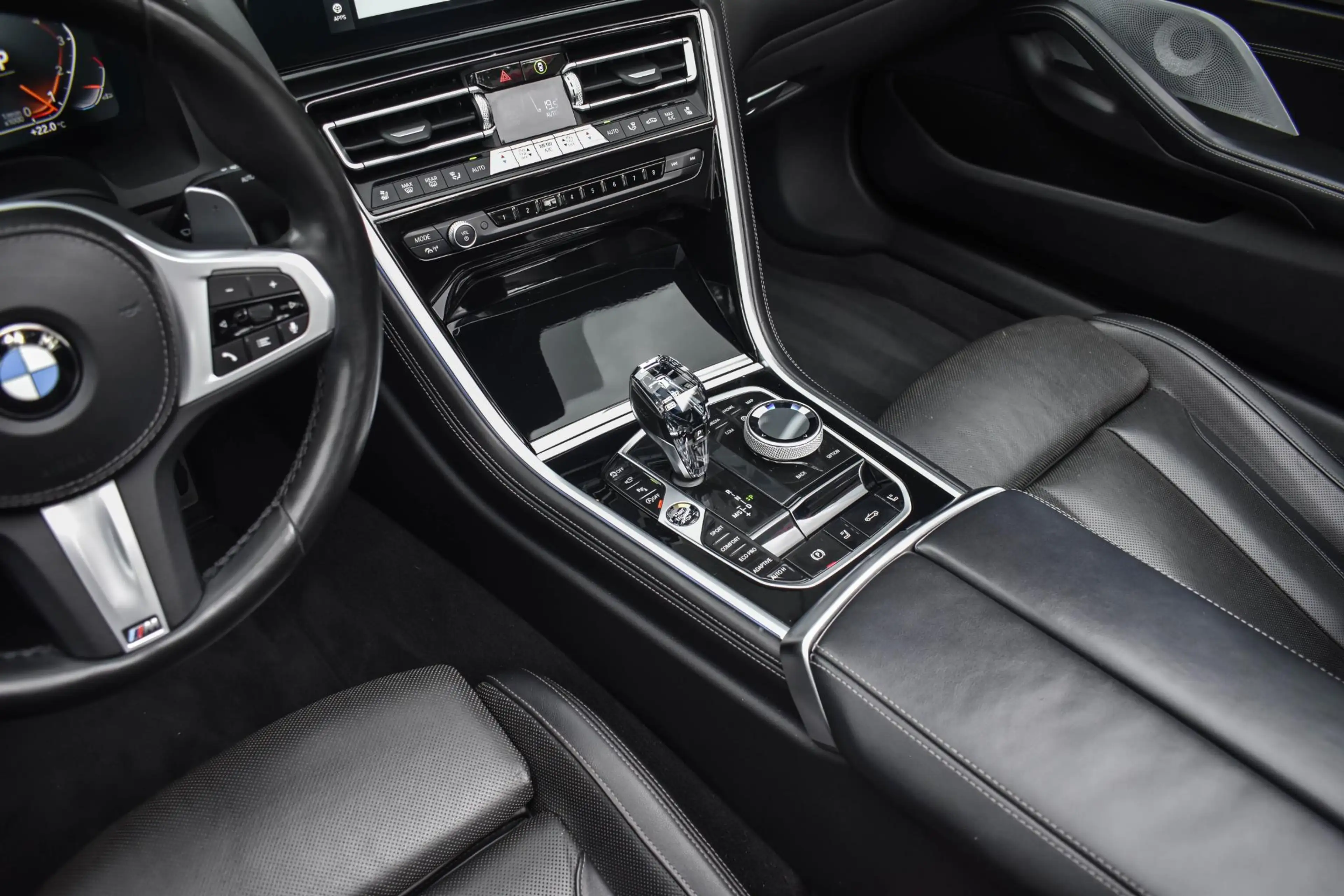 BMW 840 8-serie 840i xDrive High Executive M-Sport Zitklim — photo 36