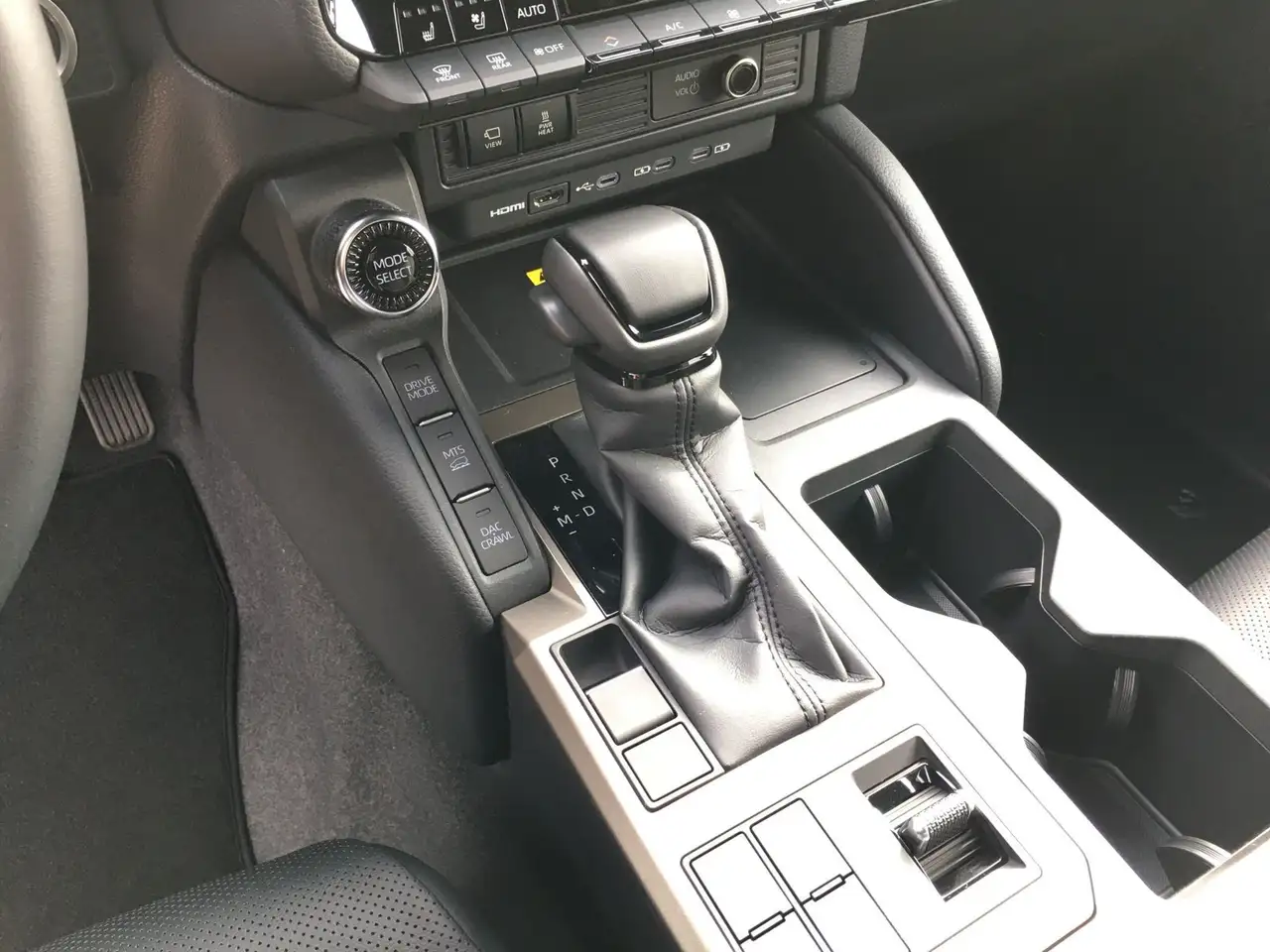 Toyota Land Cruiser Land Cruiser 2.8 D Mild-Hybrid Automatik Executive 11