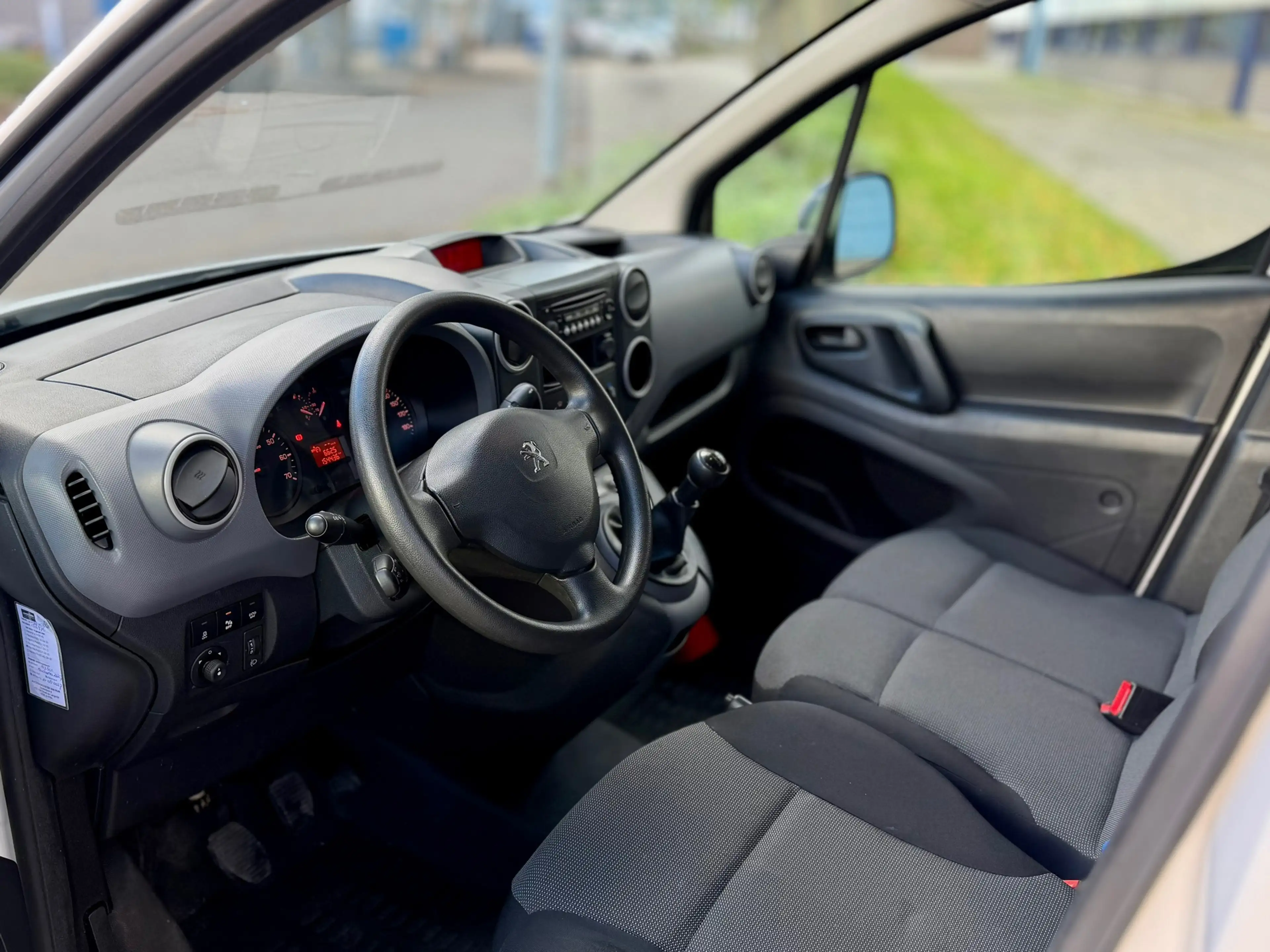 Peugeot Partner 120 1.6 BlueHDi 100 L1 Premium Pack S&S * NIEUWE D — photo 2