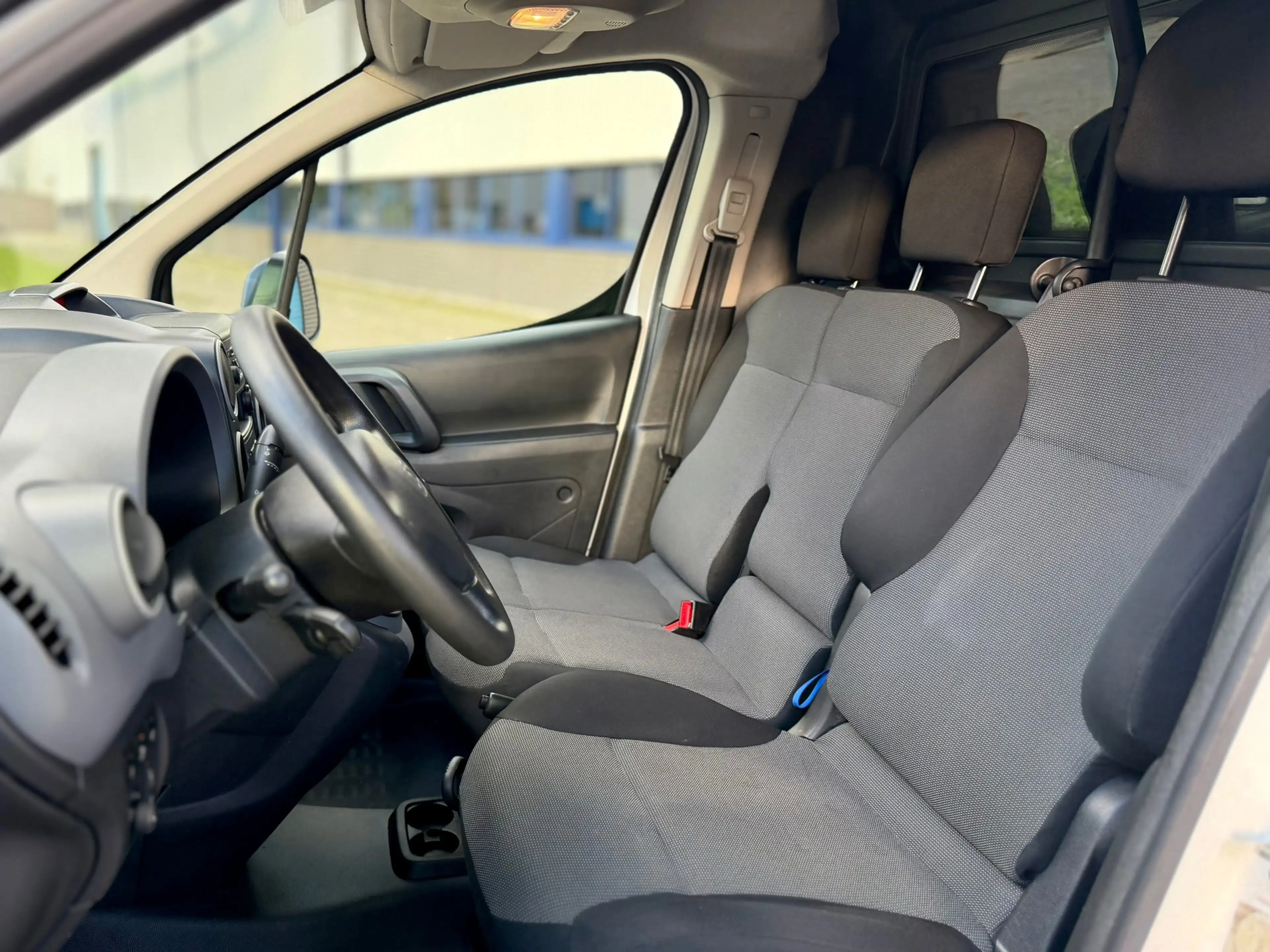 Peugeot Partner 120 1.6 BlueHDi 100 L1 Premium Pack S&S * NIEUWE D — photo 4