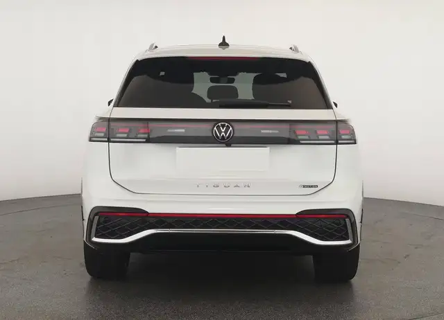 Volkswagen Tiguan view 14