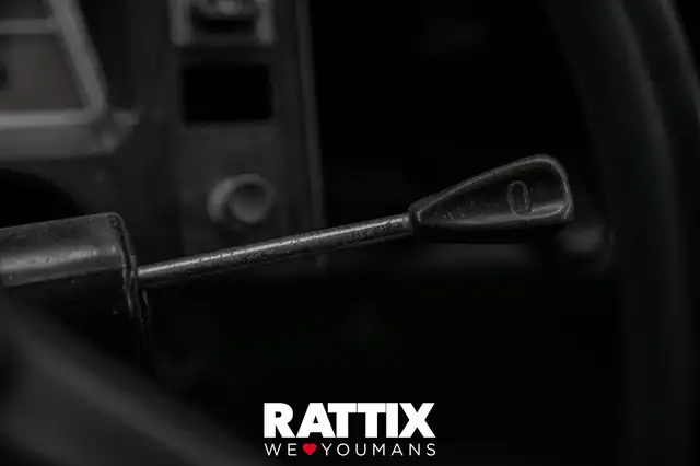 Citroen 2CV view 12