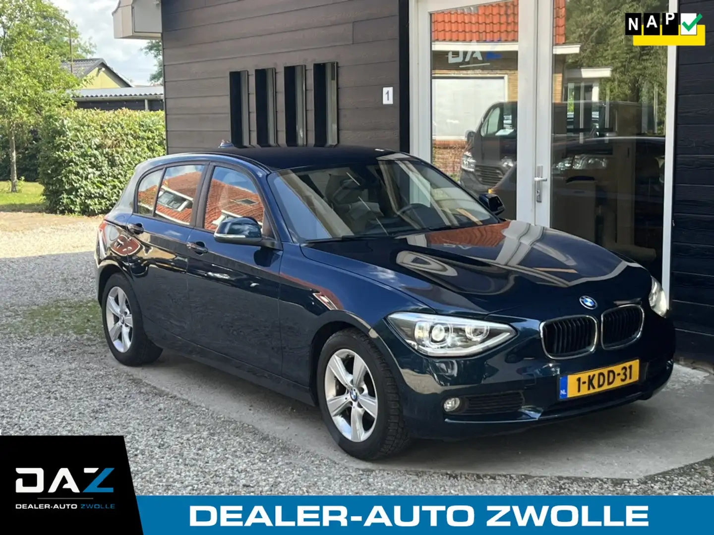 BMW 114 1-serie 114i Upgrade Edition Ecc/Audio/Navi/Leer/P Blauw - 1