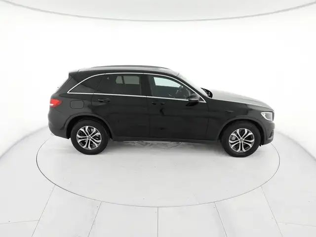 Mercedes-Benz GLC view 5