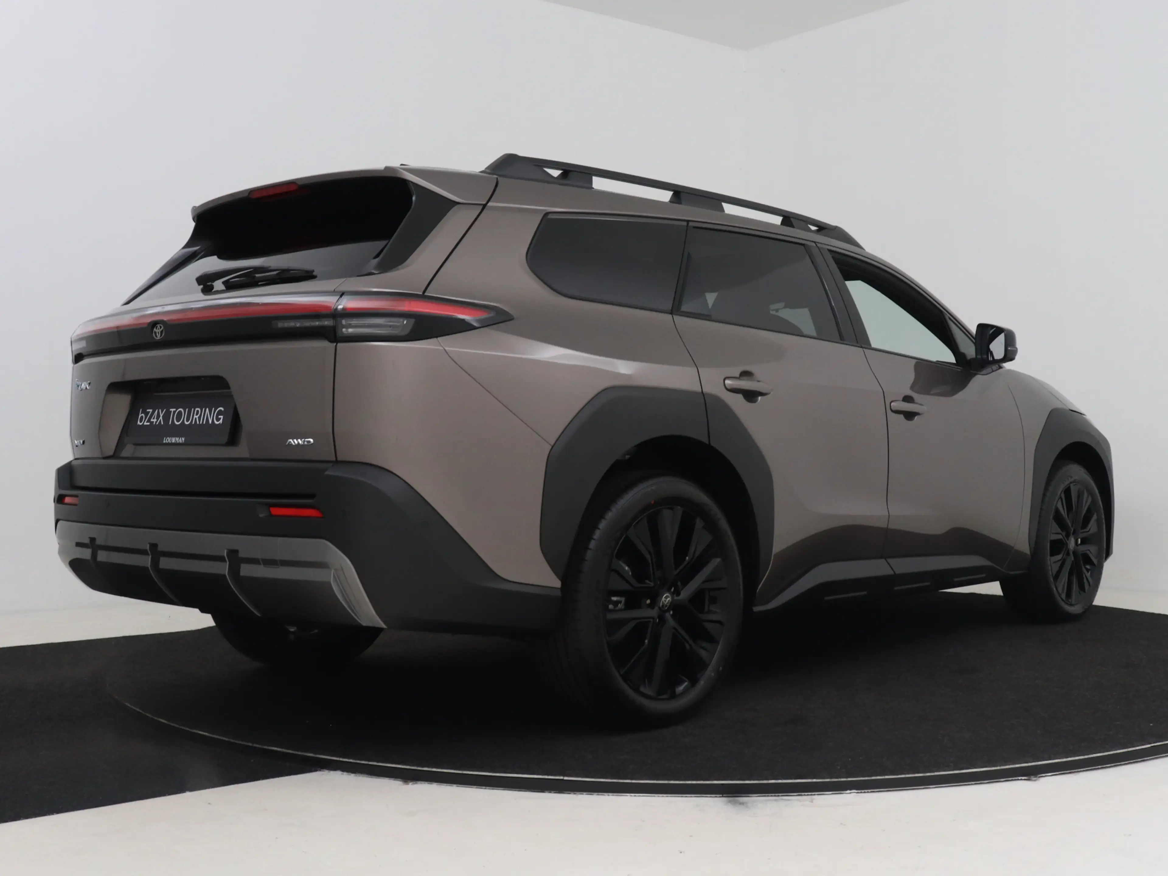Toyota bZ4X Touring Executive AWD 75 kWh — photo 2