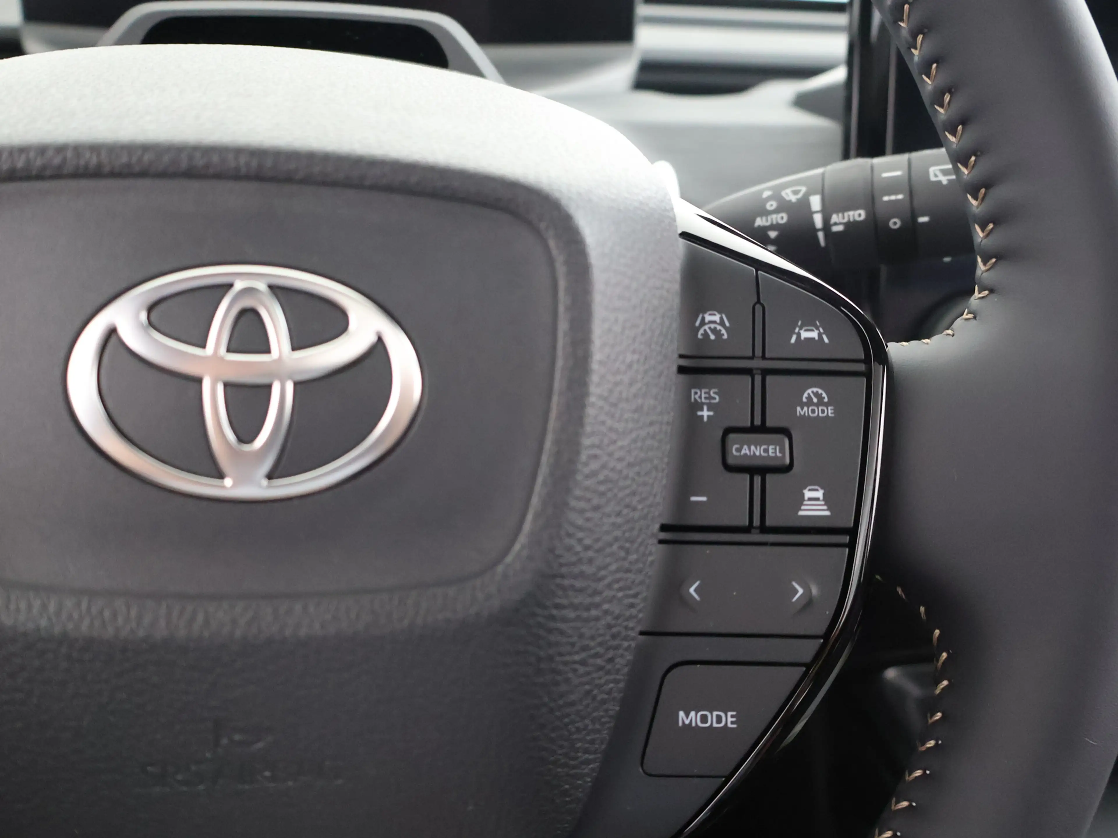 Toyota bZ4X Touring Executive AWD 75 kWh — photo 7