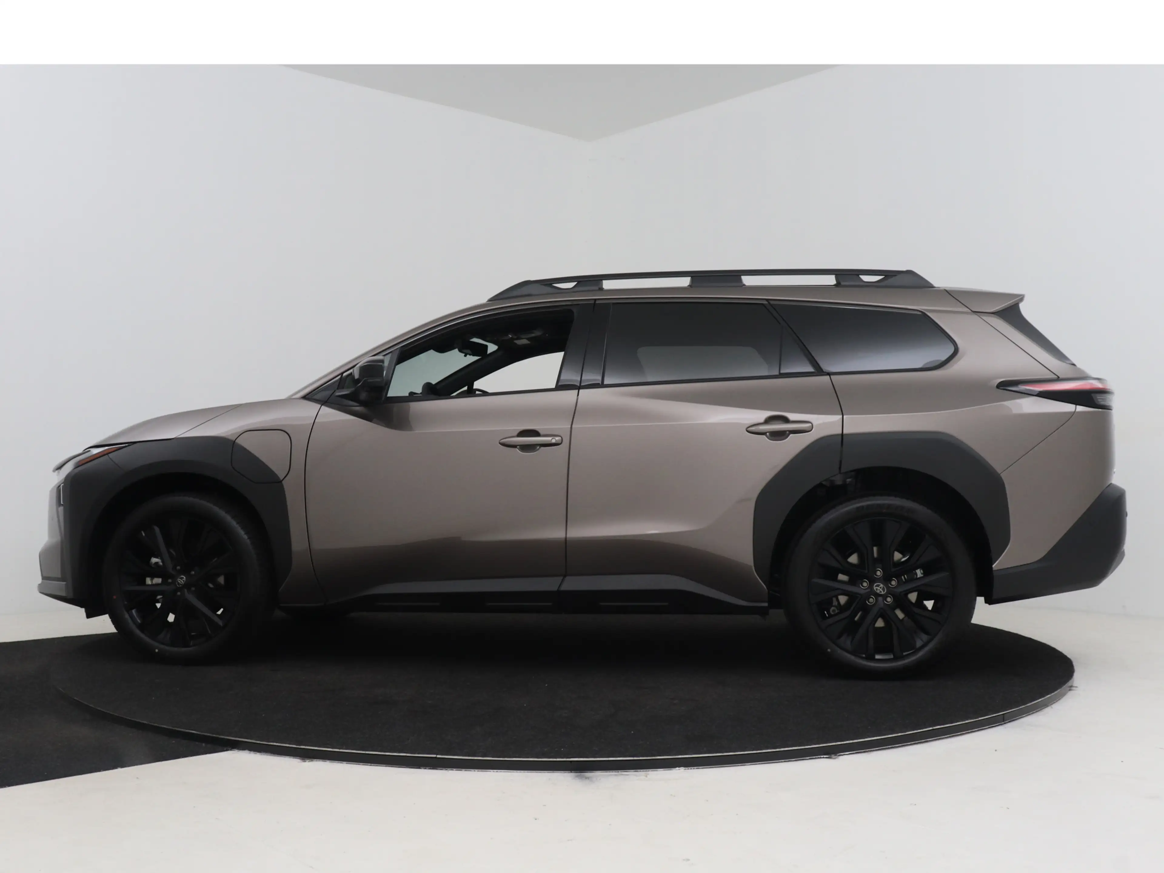 Toyota bZ4X Touring Executive AWD 75 kWh — photo 3