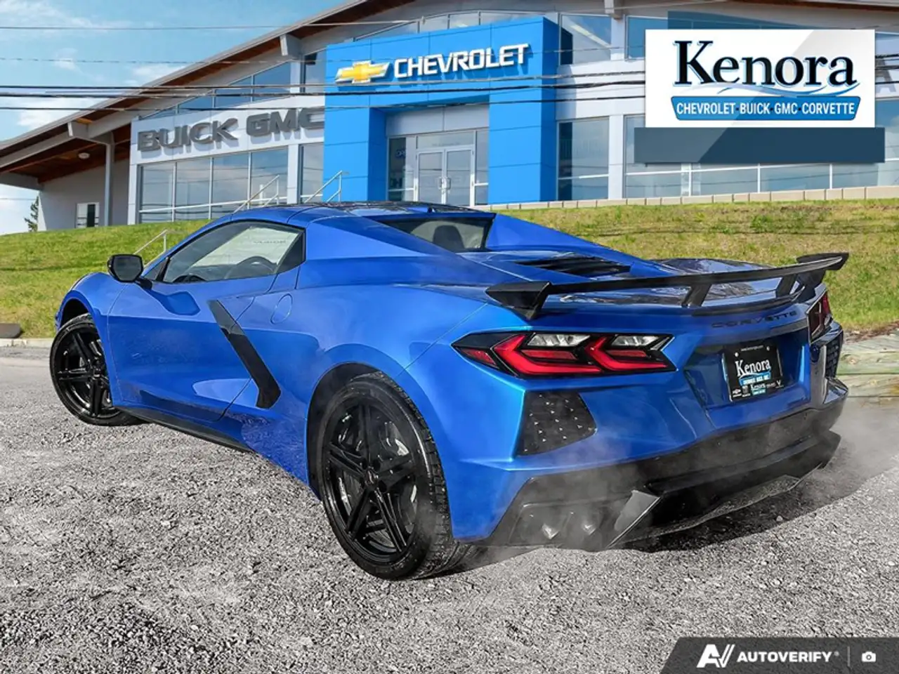 Chevrolet Corvette снимка Chevrolet Corvette