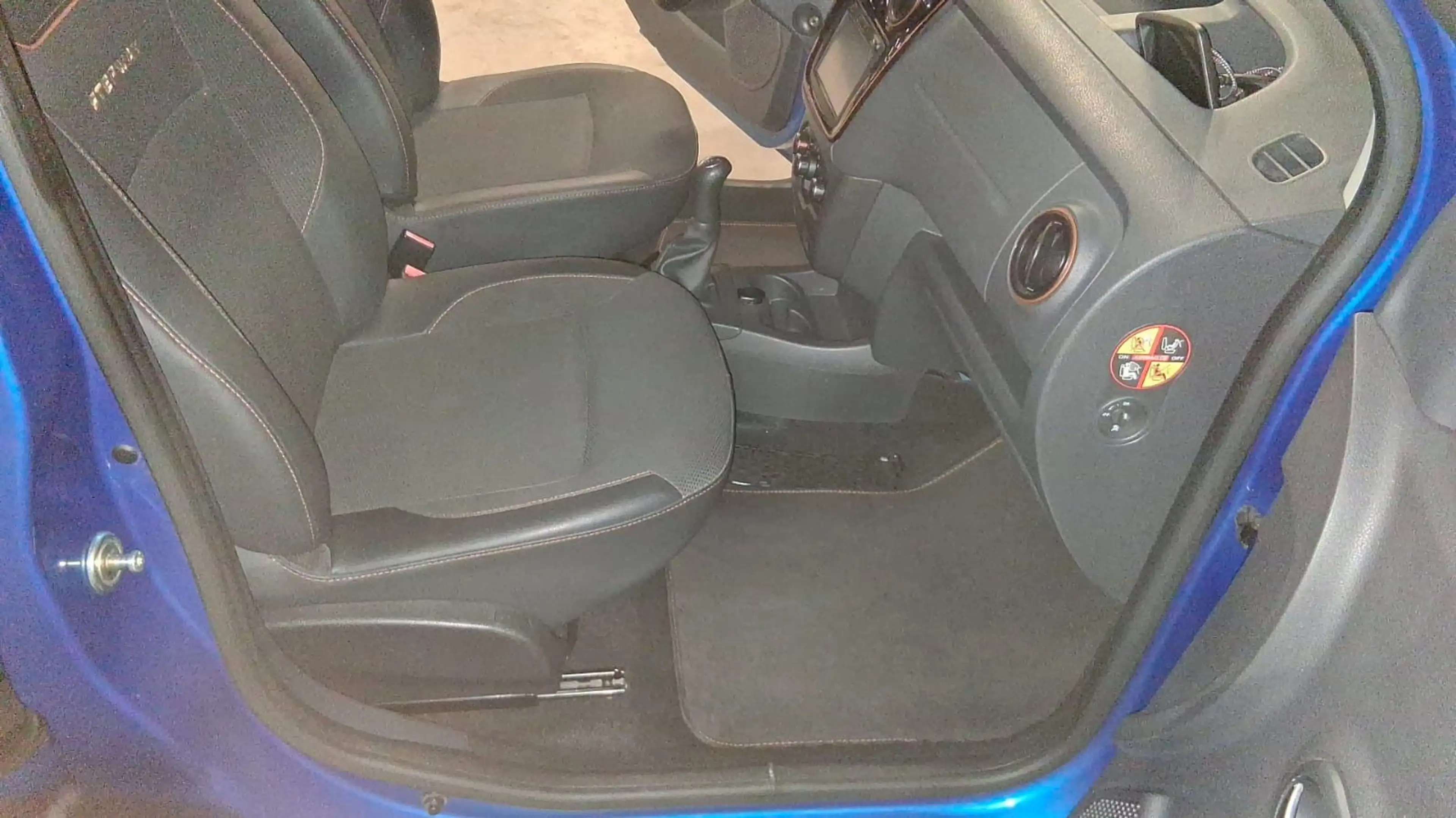 Dacia Dokker Stepway Celebration — photo 7