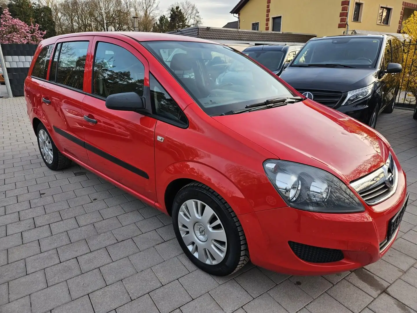 Opel Zafira B Selection "110 Jahre" Rood - 1