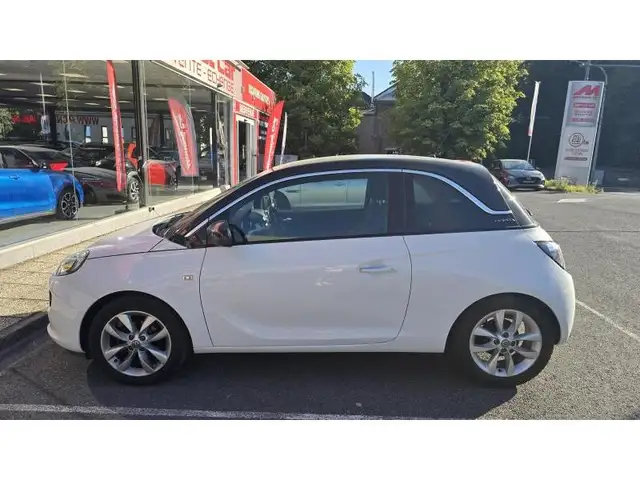 Opel Adam main image