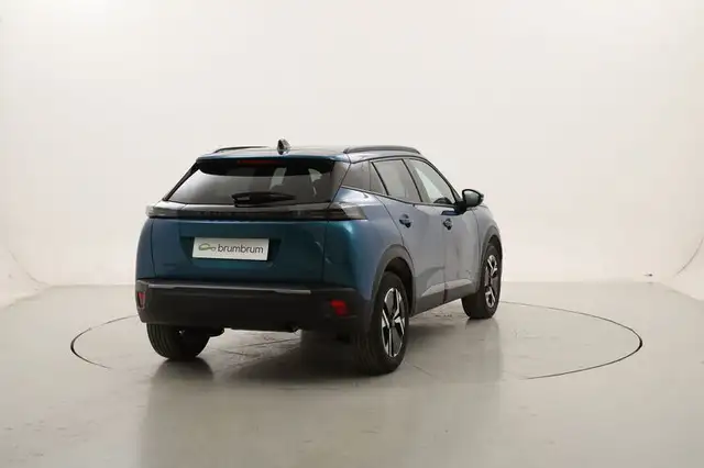 Peugeot 2008 view 5