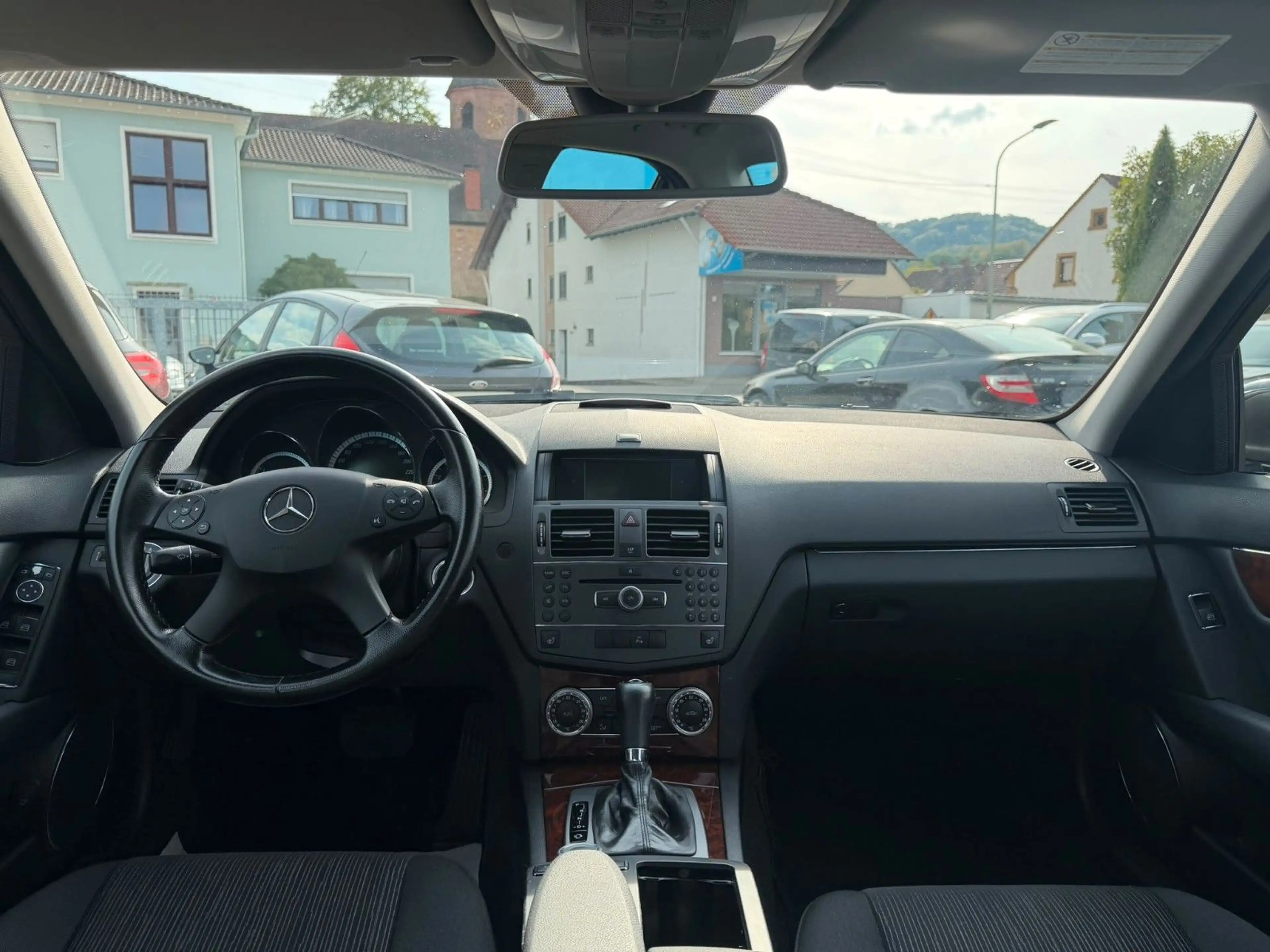 Mercedes-Benz C 180 Kompressor AUTOMATIK/SHZ/AHK — photo 11