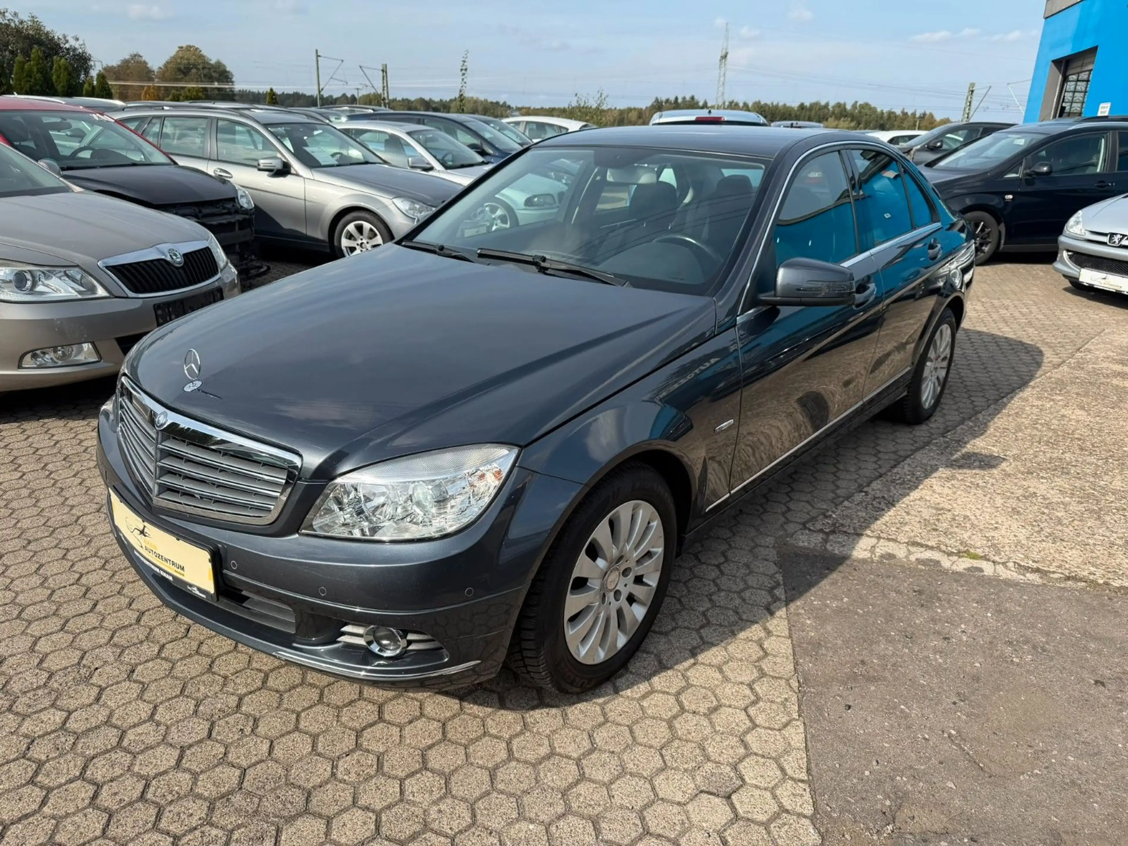Mercedes-Benz C 180 Kompressor AUTOMATIK/SHZ/AHK — photo 3