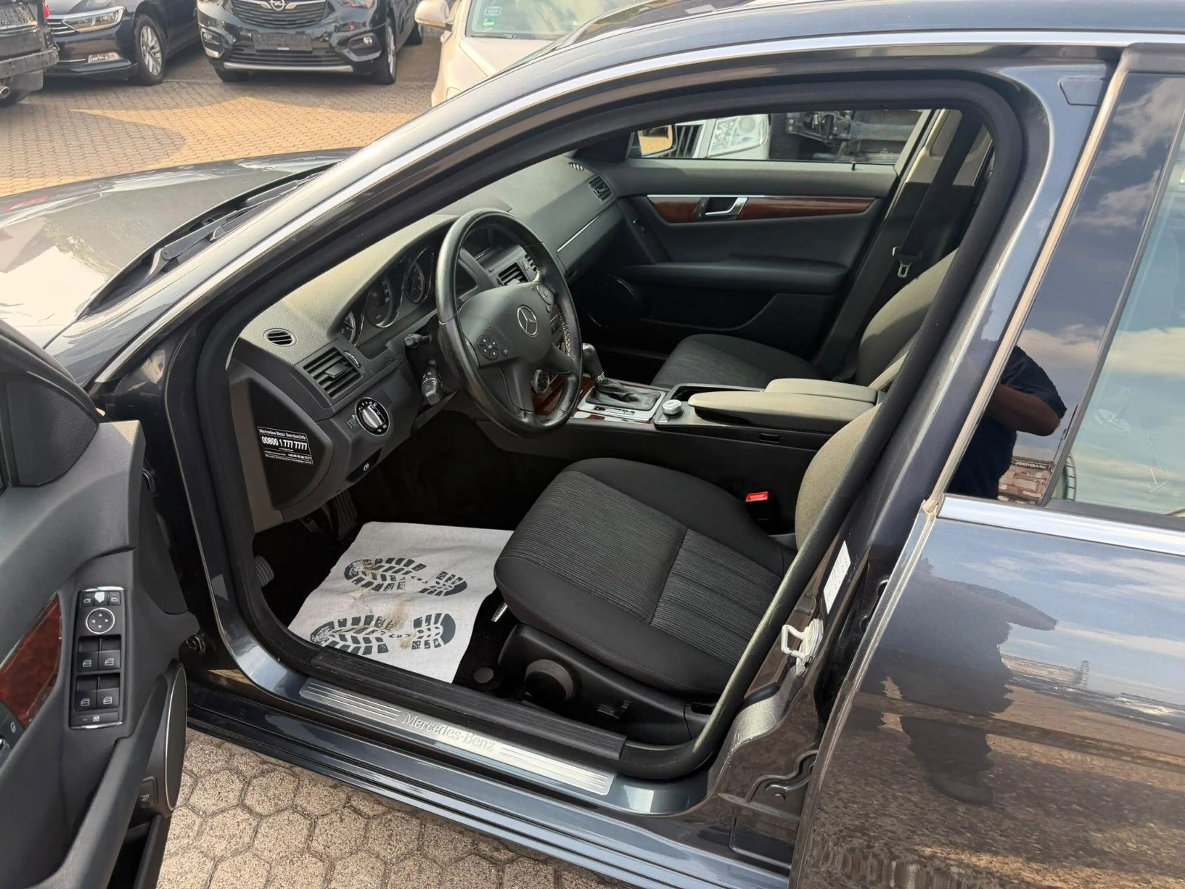 Mercedes-Benz C 180 Kompressor AUTOMATIK/SHZ/AHK — photo 13
