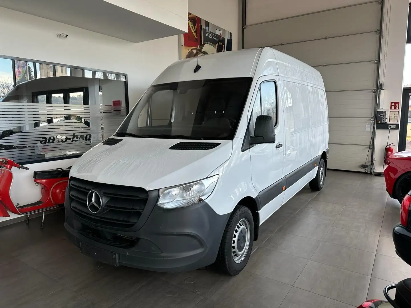 Mercedes-Benz Sprinter Blanc - 2