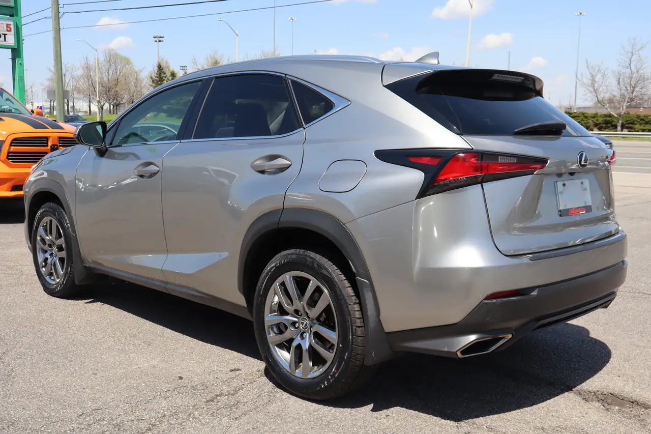 Lexus NX снимка Lexus NX