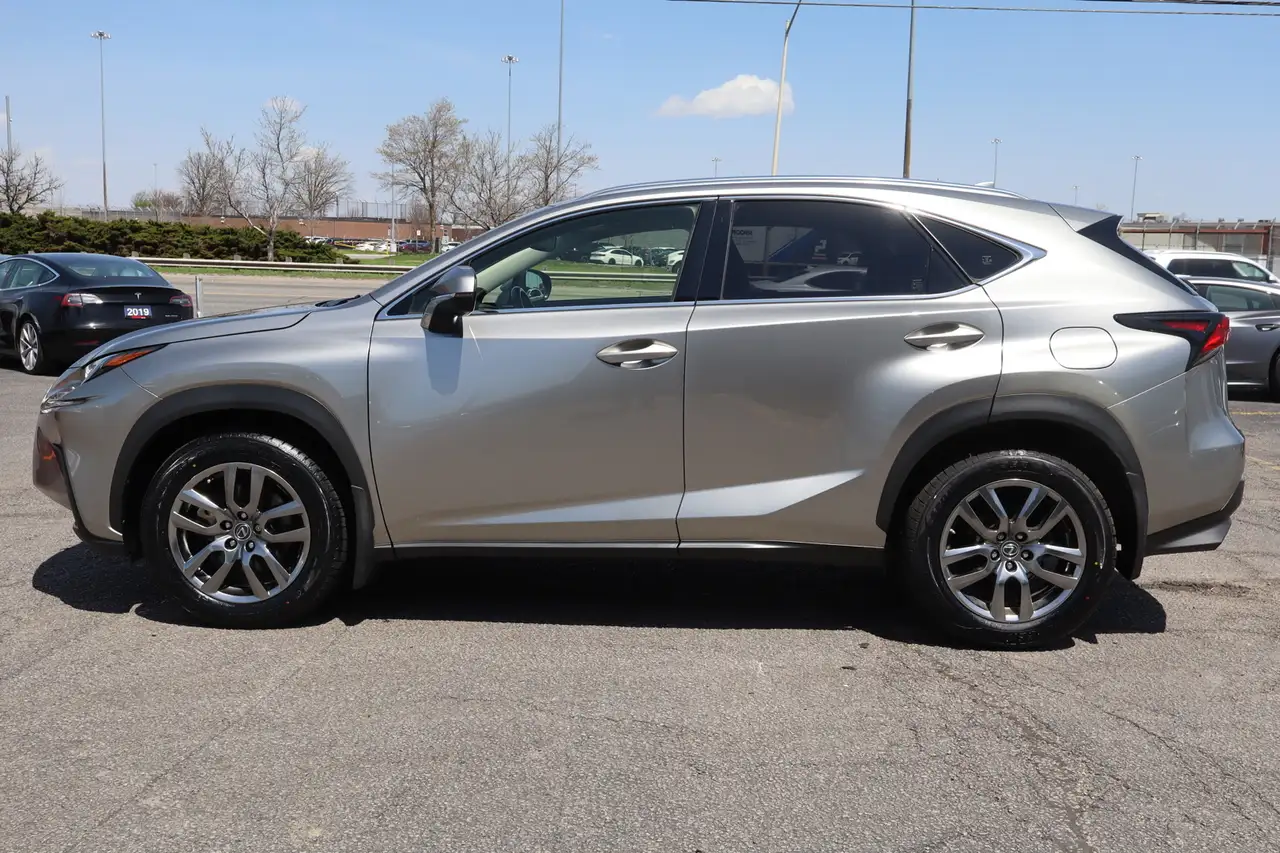 Lexus NX снимка Lexus NX