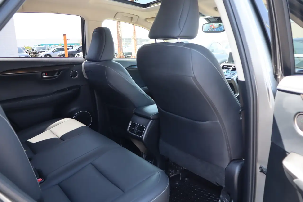 Lexus NX снимка Lexus NX