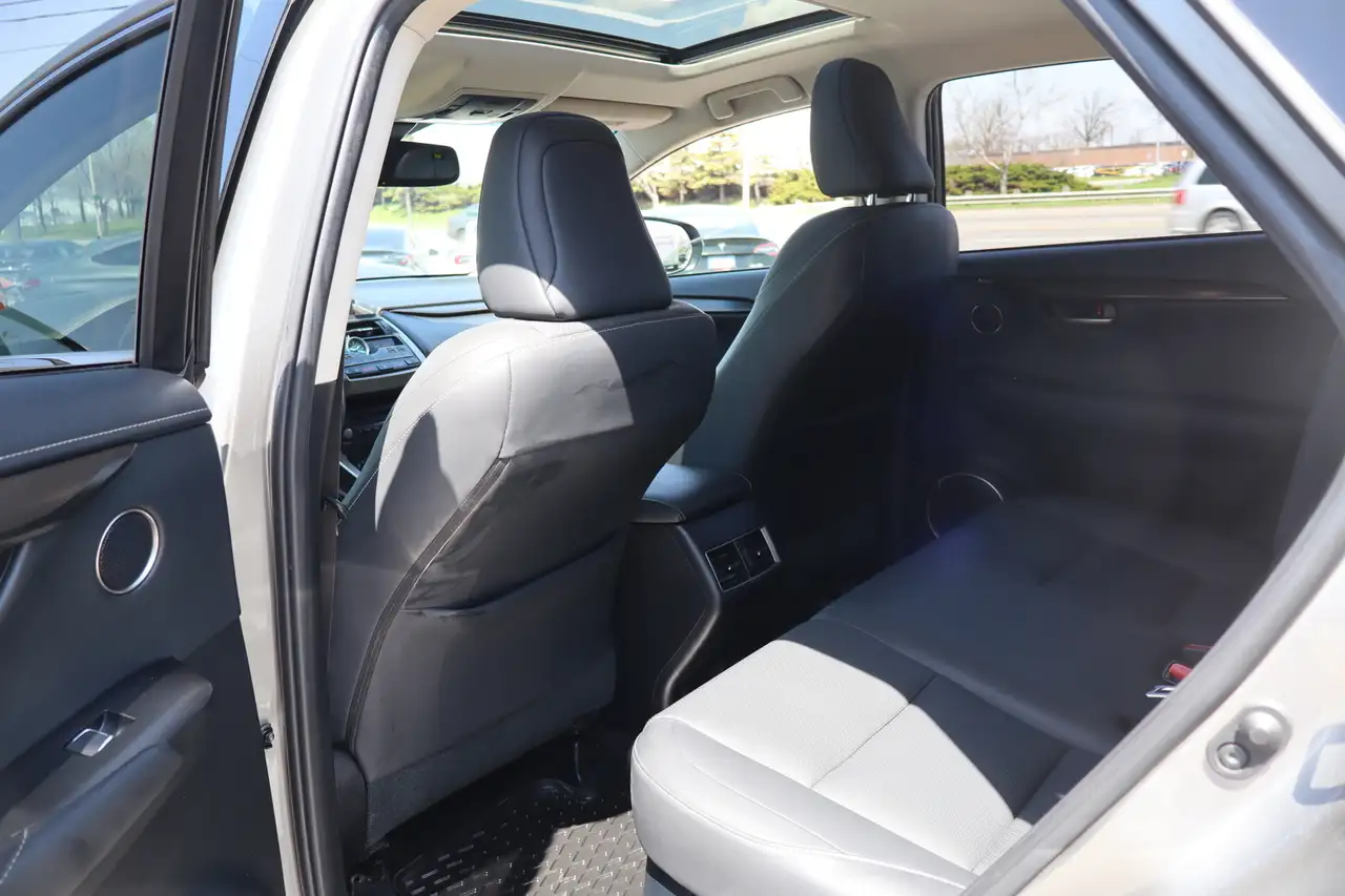 Lexus NX снимка Lexus NX