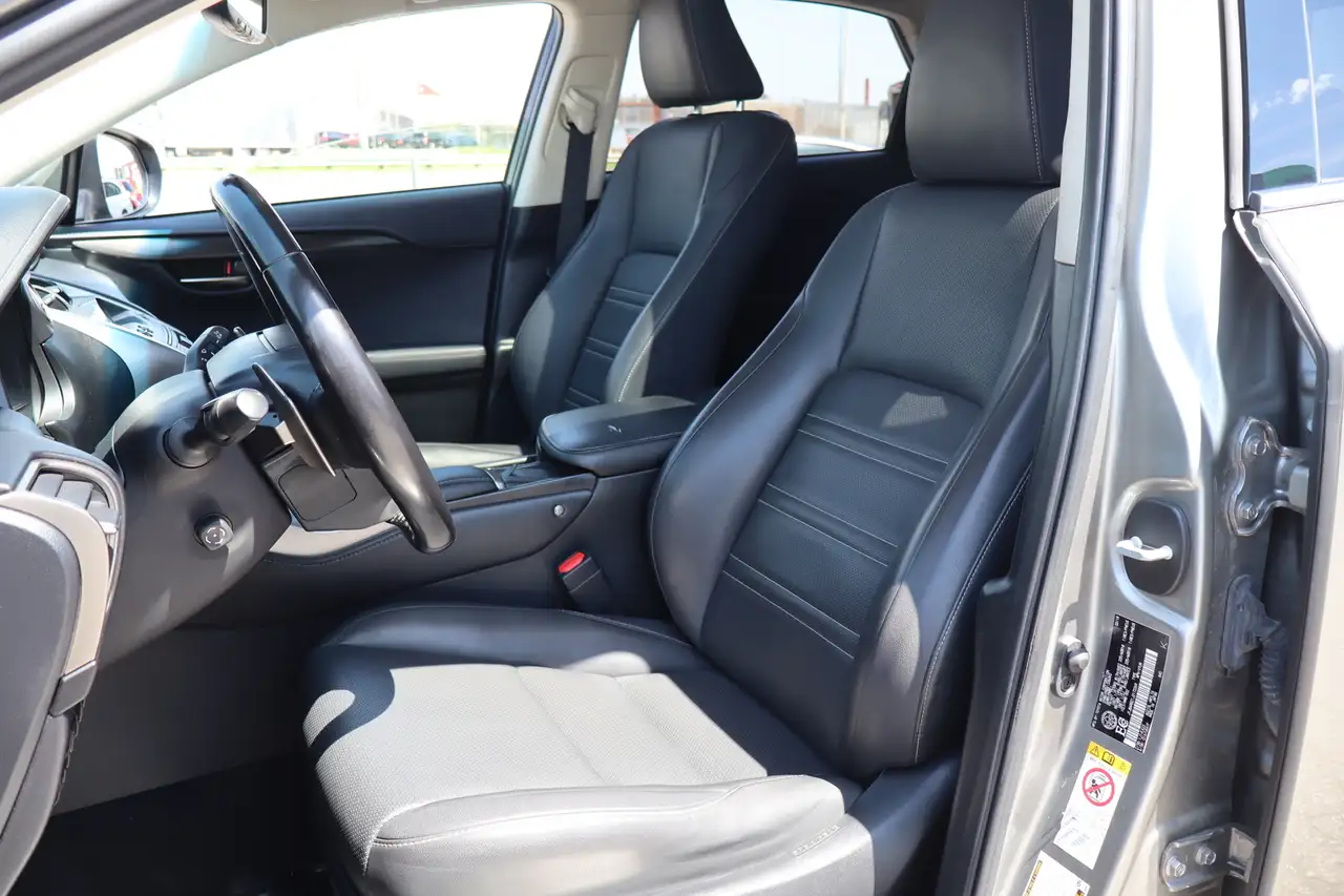 Lexus NX снимка Lexus NX