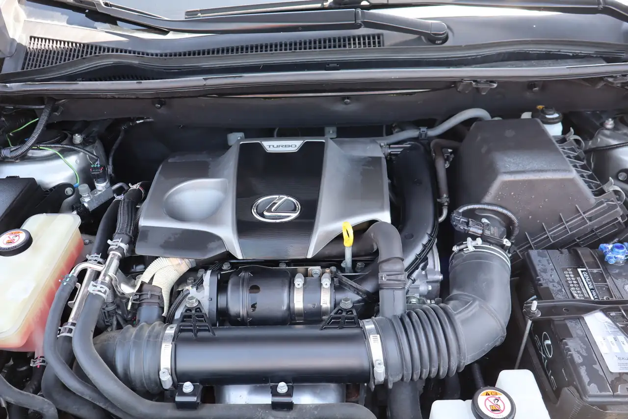 Lexus NX снимка Lexus NX