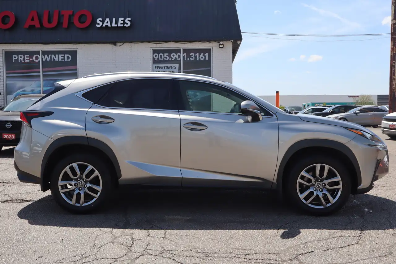 Lexus NX снимка Lexus NX