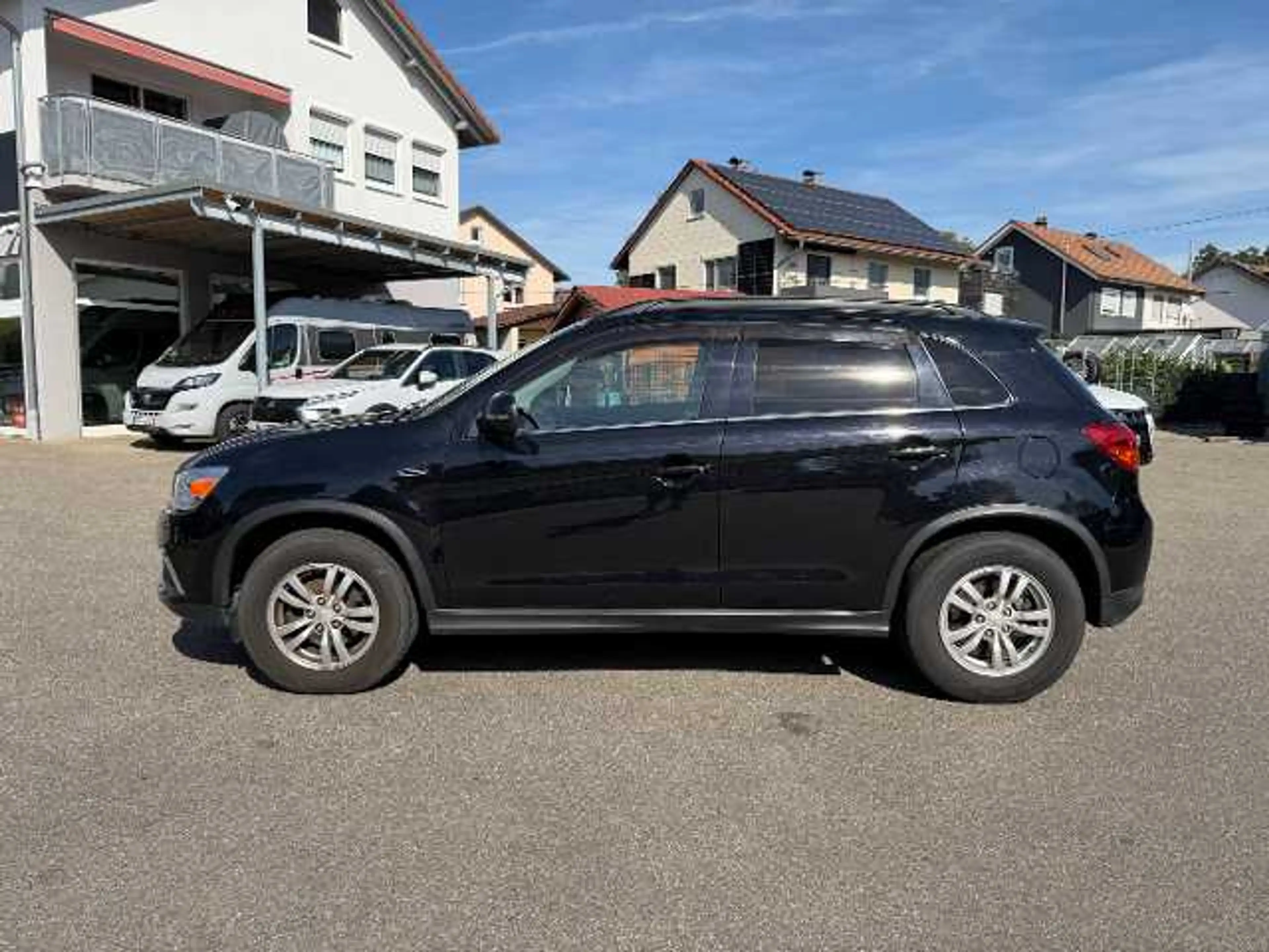 Mitsubishi ASX Edition 100+ 2.2 DI-D 4WD Automatik — photo 2