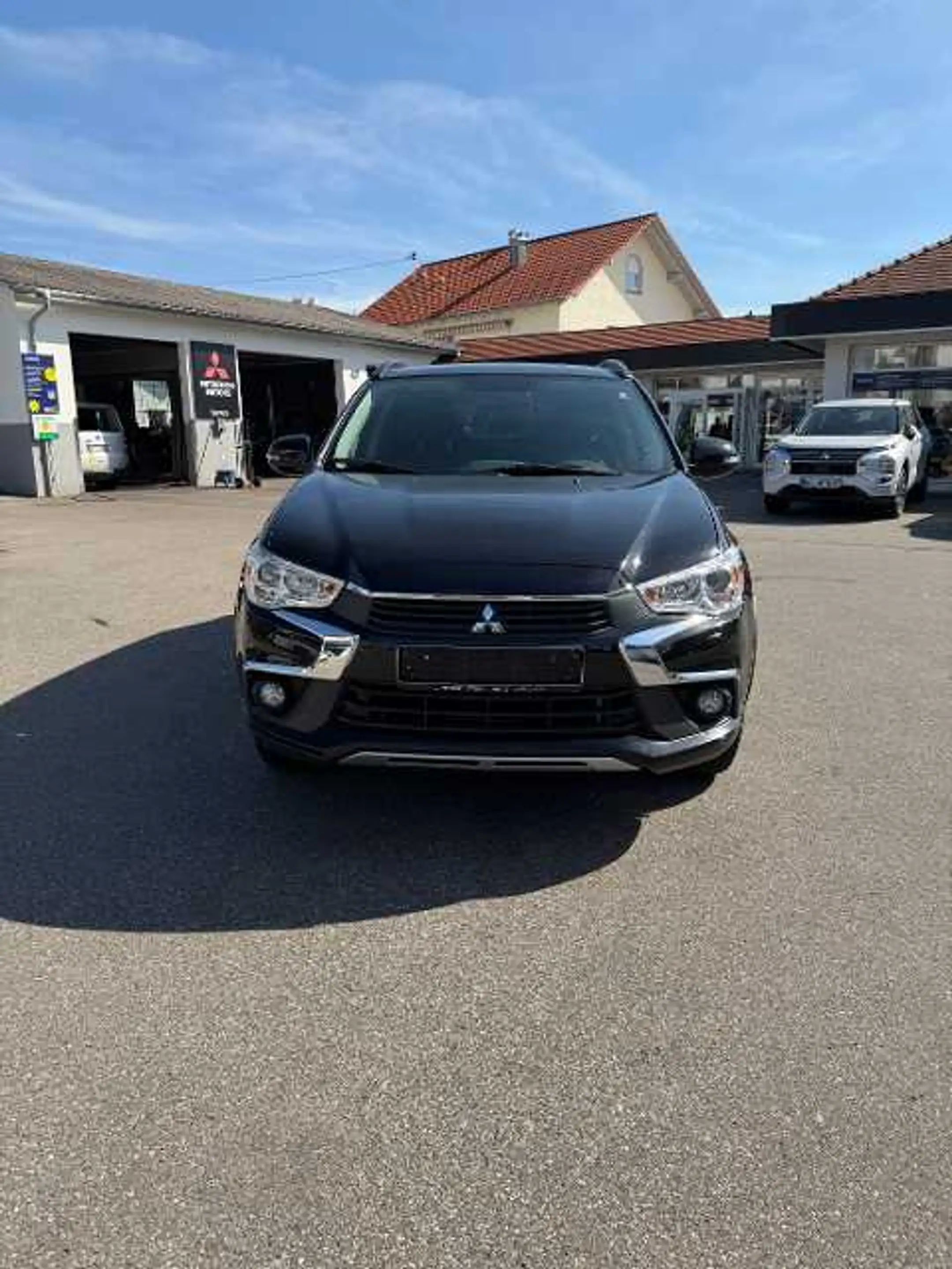 Mitsubishi ASX Edition 100+ 2.2 DI-D 4WD Automatik