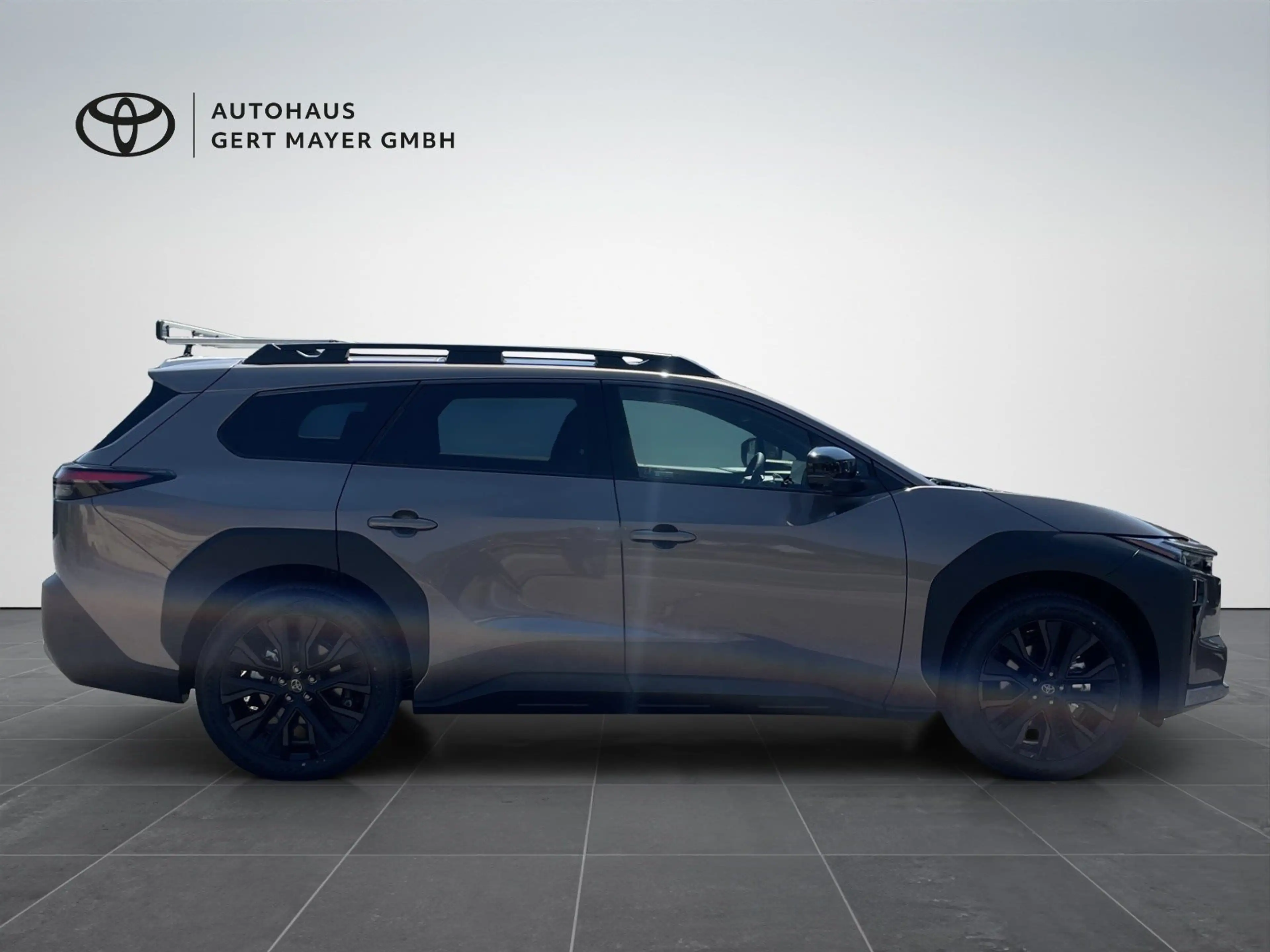 Toyota bZ4X Touring AWD Lounge — photo 6