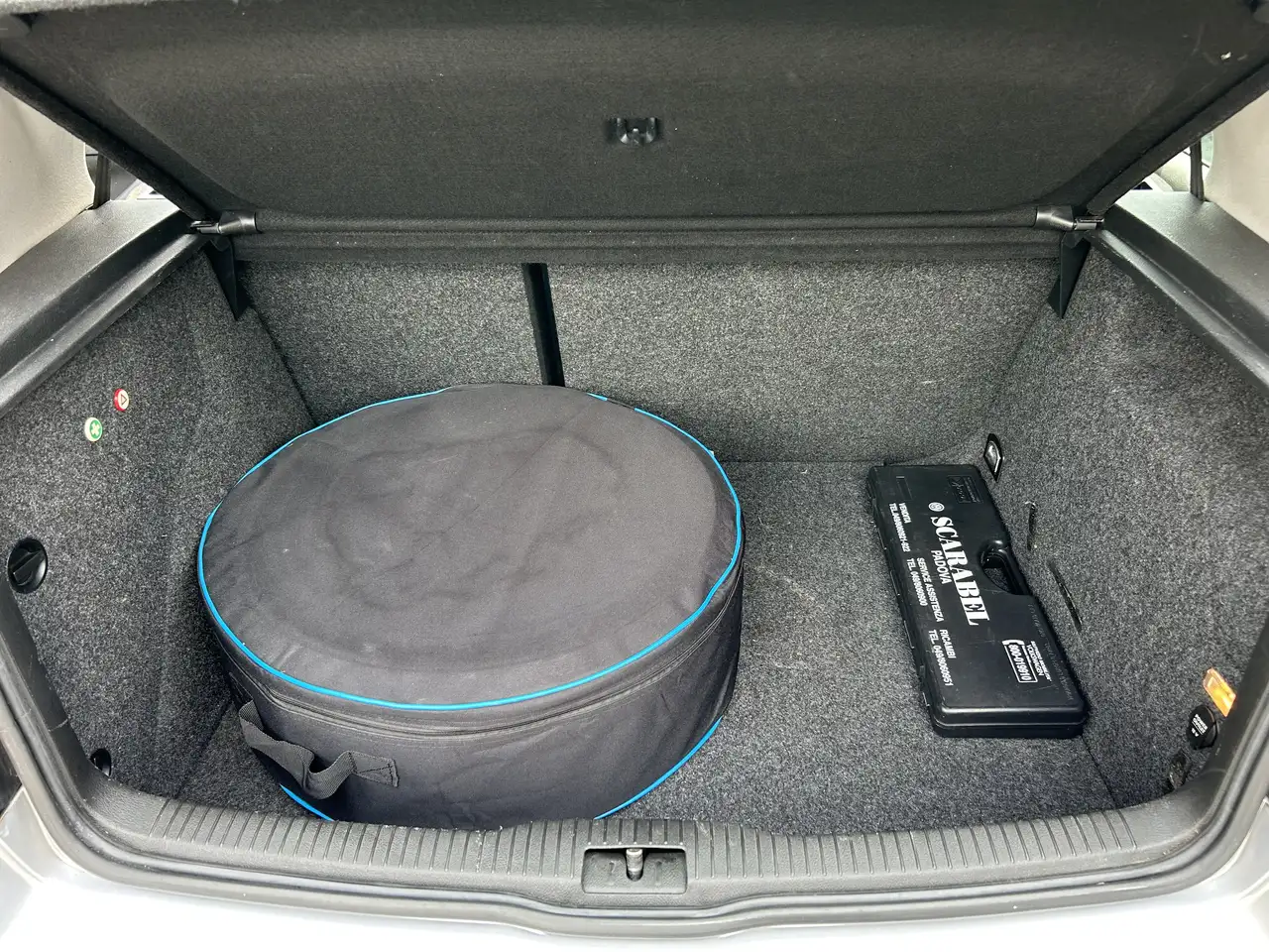 Volkswagen Golf 1.6 Benzina/GPL (neopatentati), foto 8
