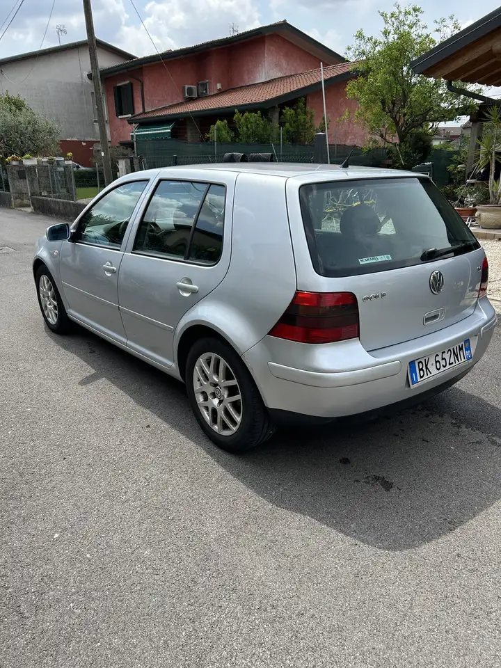 Volkswagen Golf 1.6 Benzina/GPL (neopatentati), foto 2