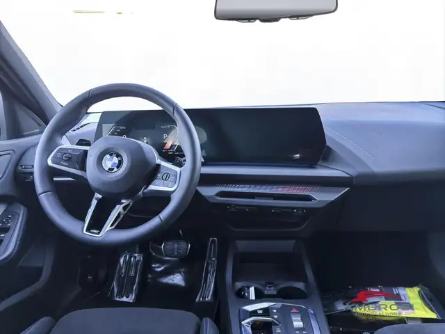 BMW 1 Series view 12
