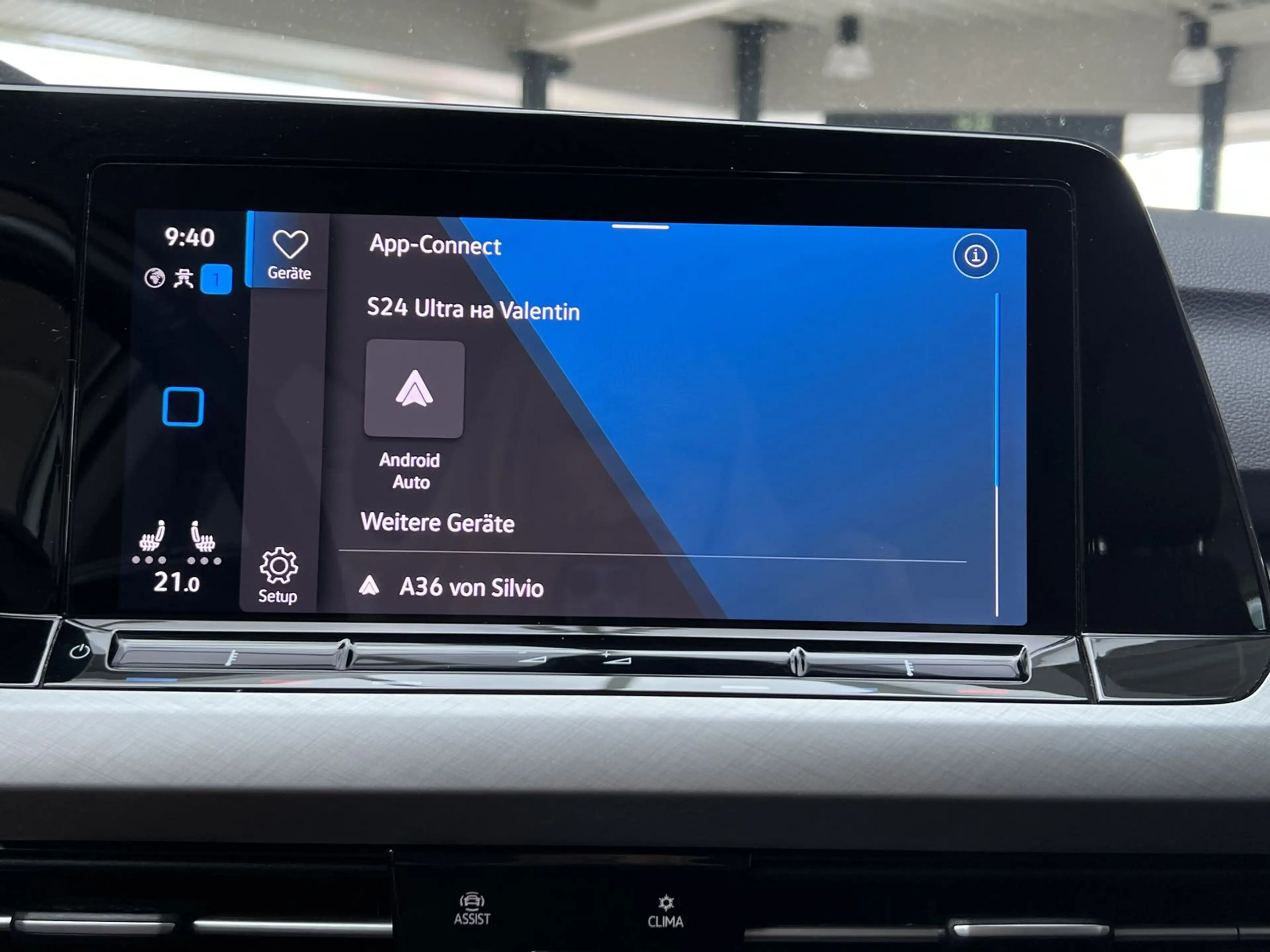 Volkswagen Golf 2.0TDI DSG Life Navi CarPlay AHK DAB+ PDC — photo 11