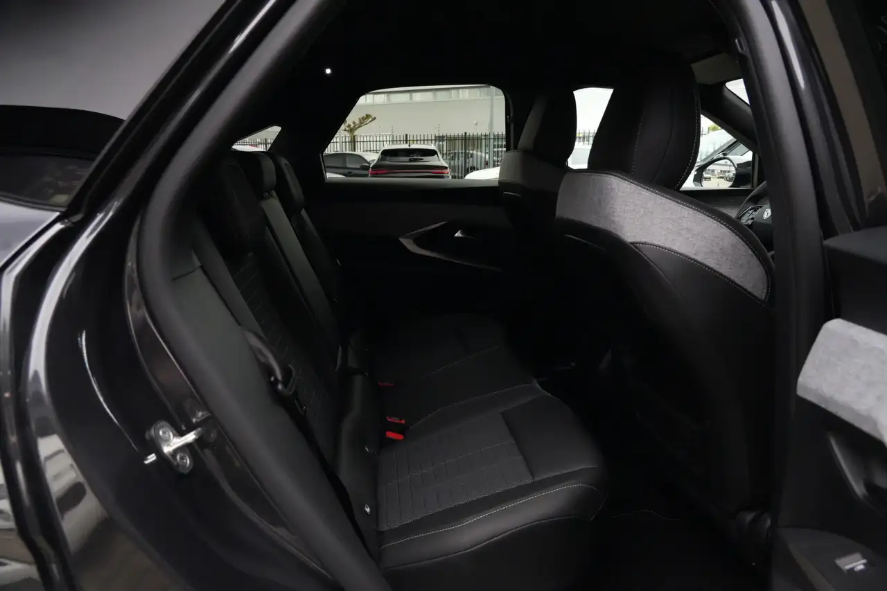 Peugeot 3008 1.2 Hybrid 145 GT e-DSC6 145pk Navigatie/Stoelverw 21