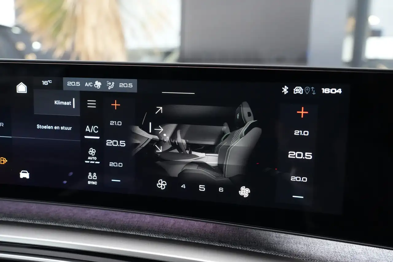 Peugeot 3008 1.2 Hybrid 145 GT e-DSC6 145pk Navigatie/Stoelverw 16