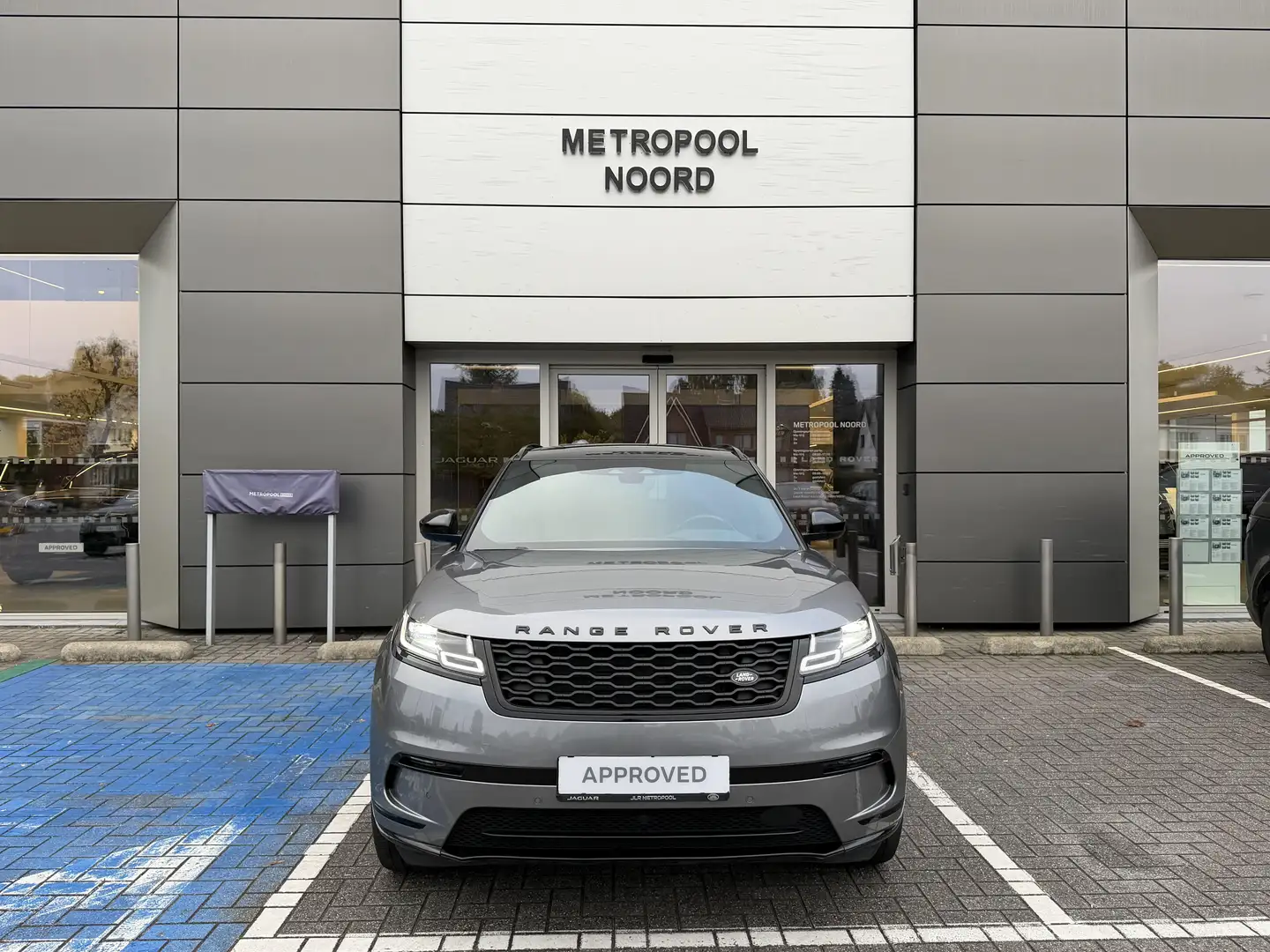 Land Rover Range Rover Velar P400e SE // massage Zetels Grijs - 2