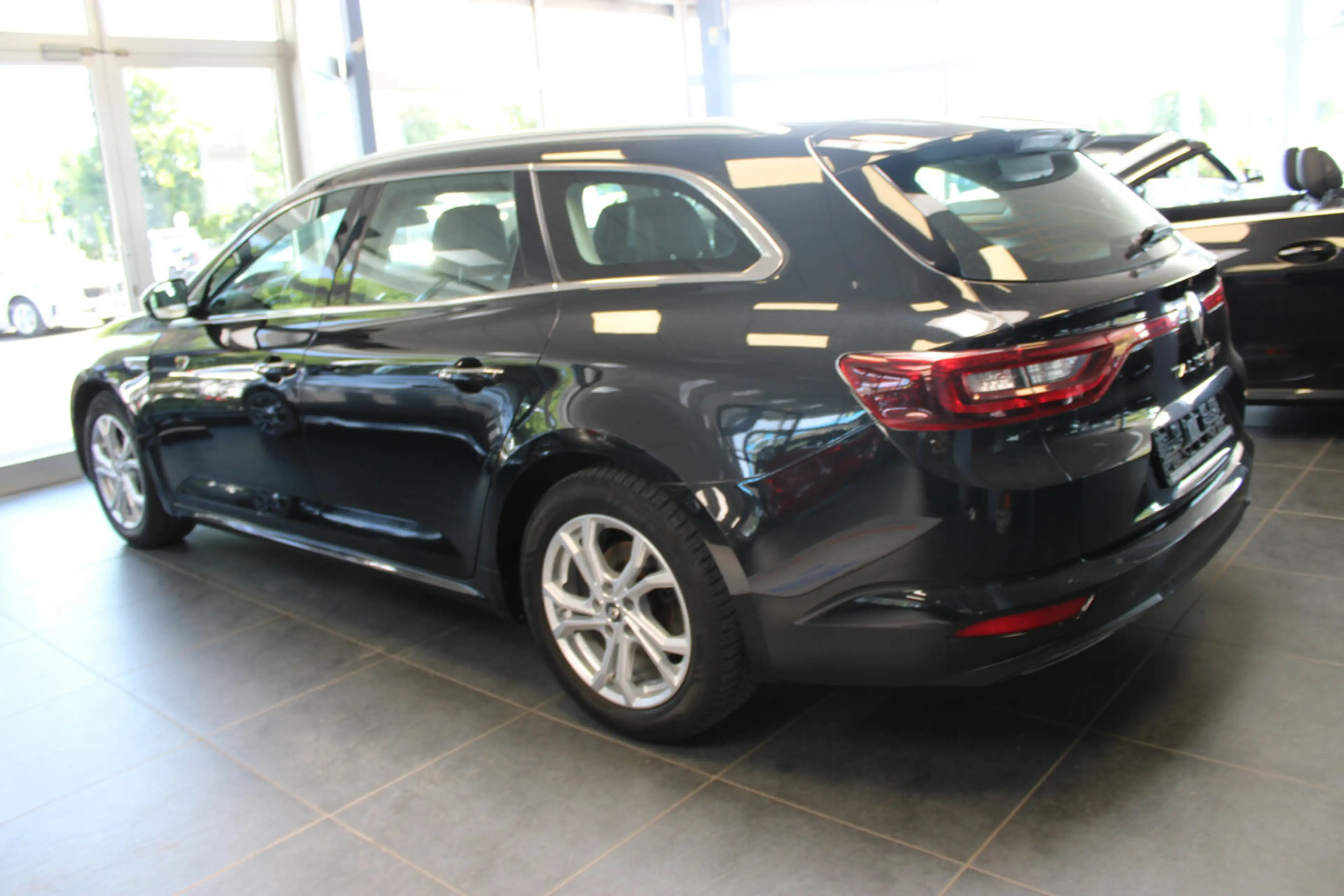 Renault Talisman Grandtour Blue dCi 200 EDC — photo 4