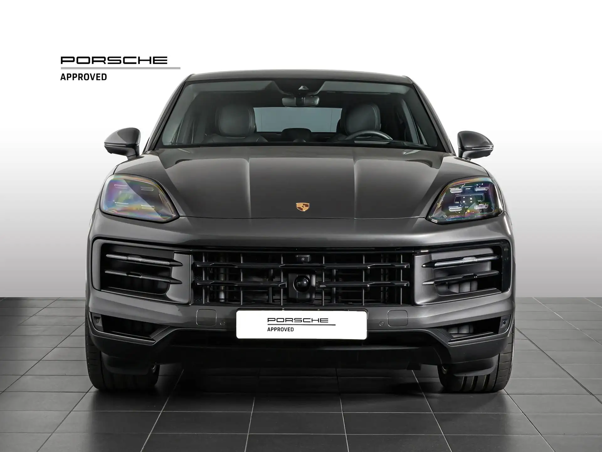 Porsche Cayenne 2025 건메탈 사진 8