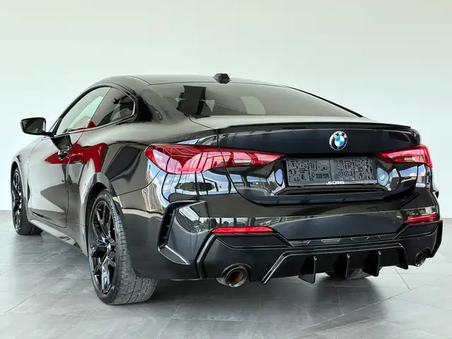 BMW 4 Series view 13