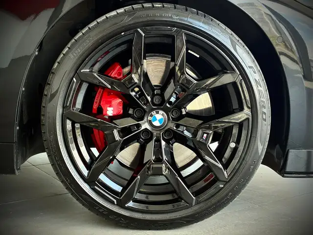 BMW 4 Series view 11
