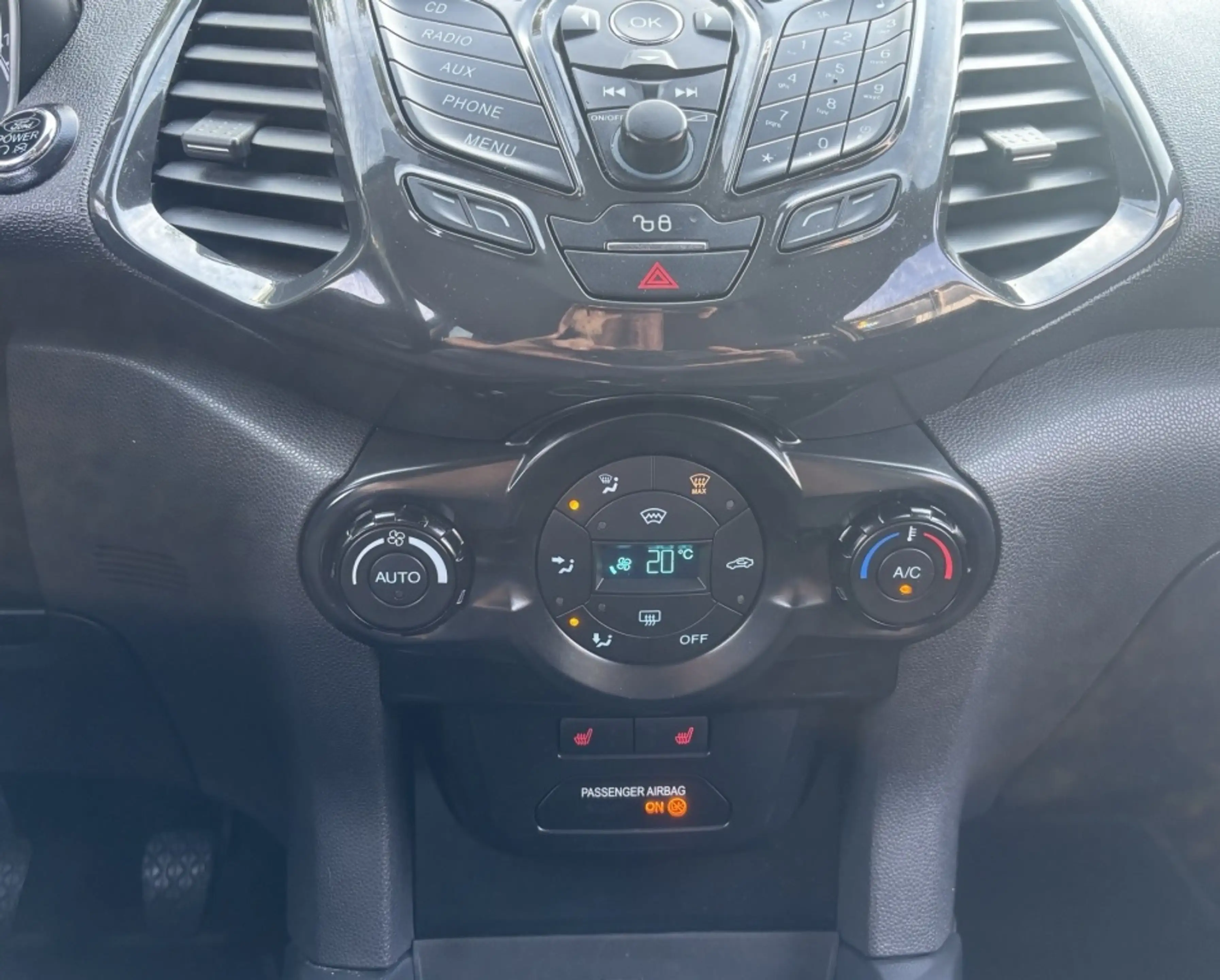 Ford EcoSport 1.0 EcoB. Titanium AIRCO/ECC / CRUISE CONTR. / WIN — photo 11