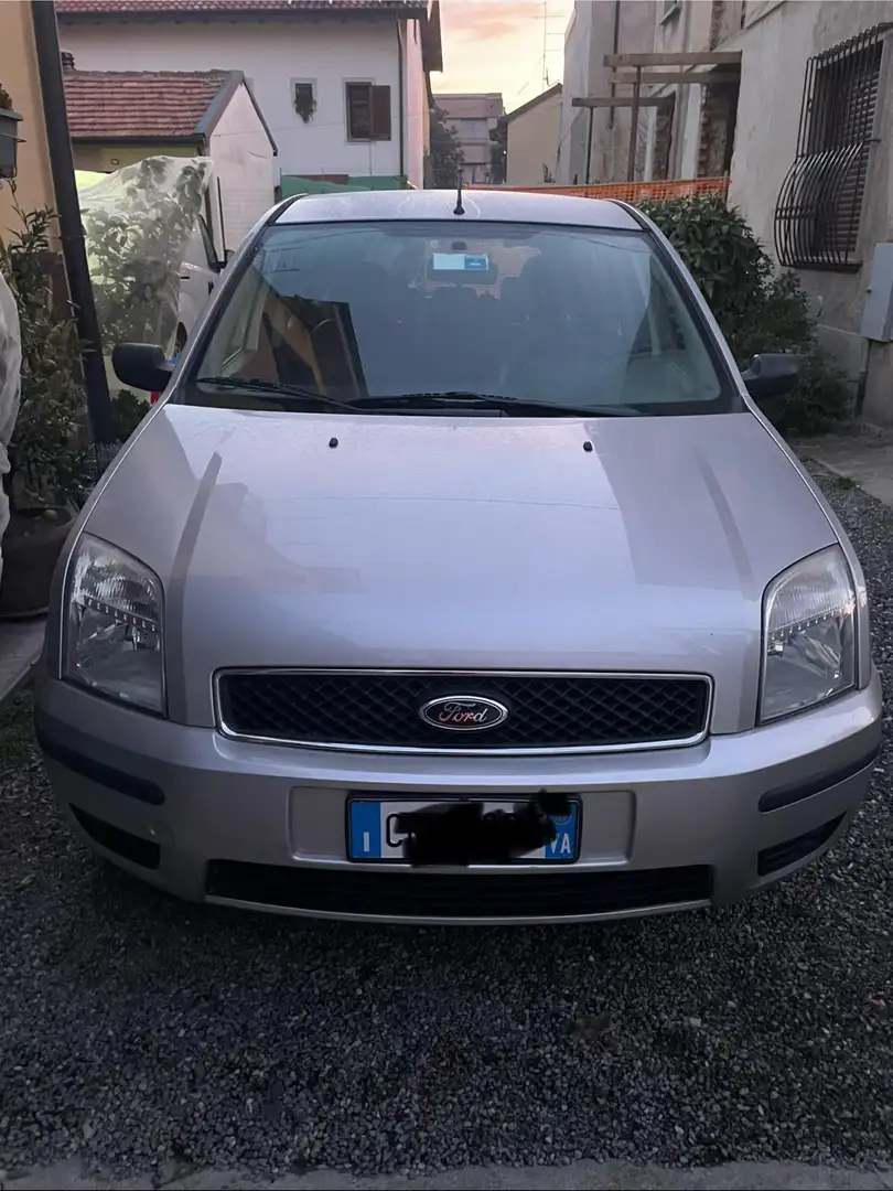 Ford Fusion 1.6 16v s/airb.lat. Argento - 1