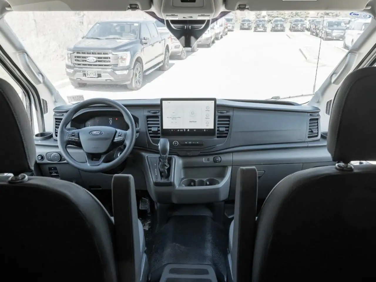 Ford Transit Cargo Van снимка Ford Transit Cargo Van